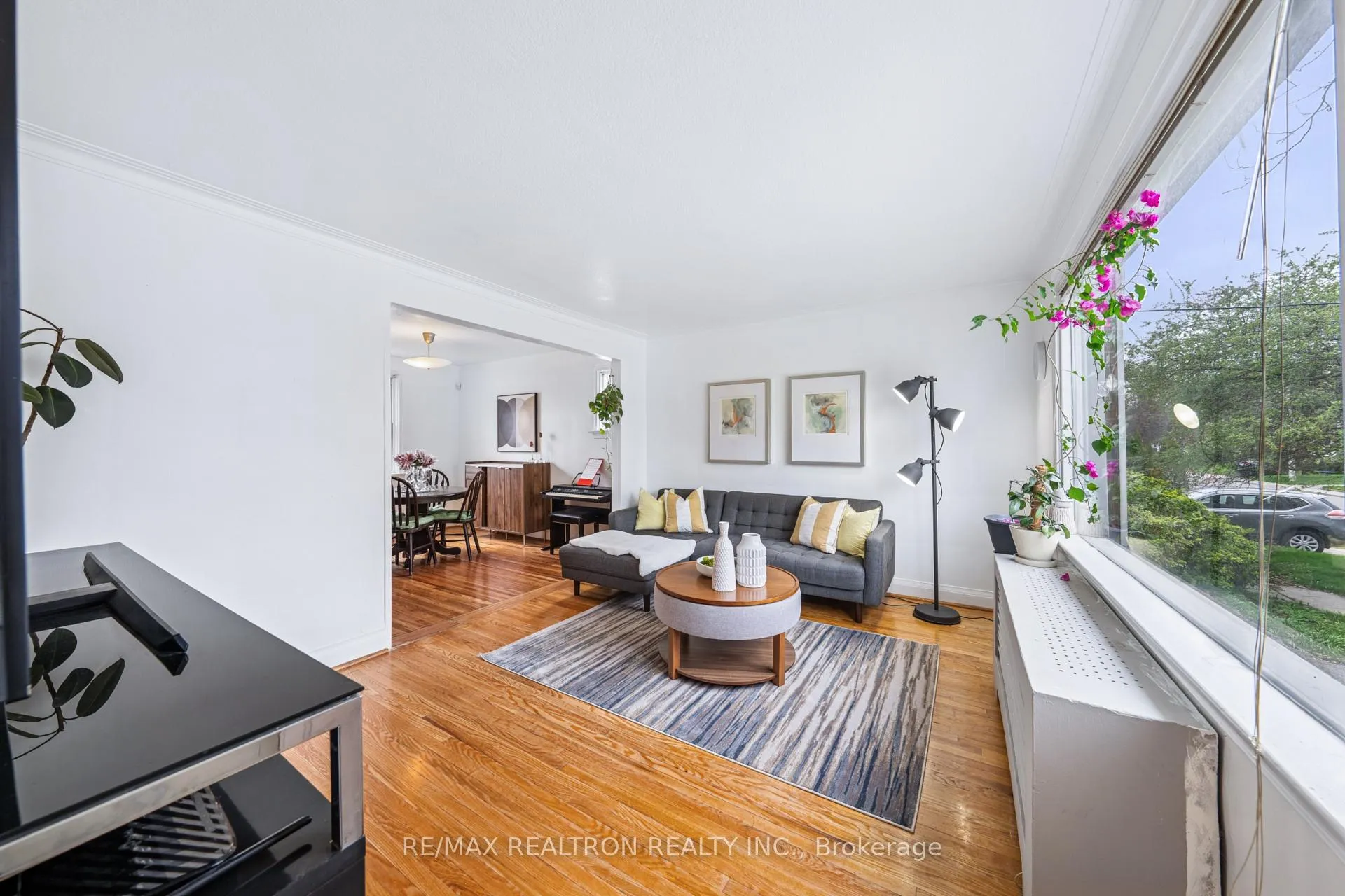 Photo 7 of 16 Plaxton Drive, Toronto, O'Connor-Parkview — HOMEH