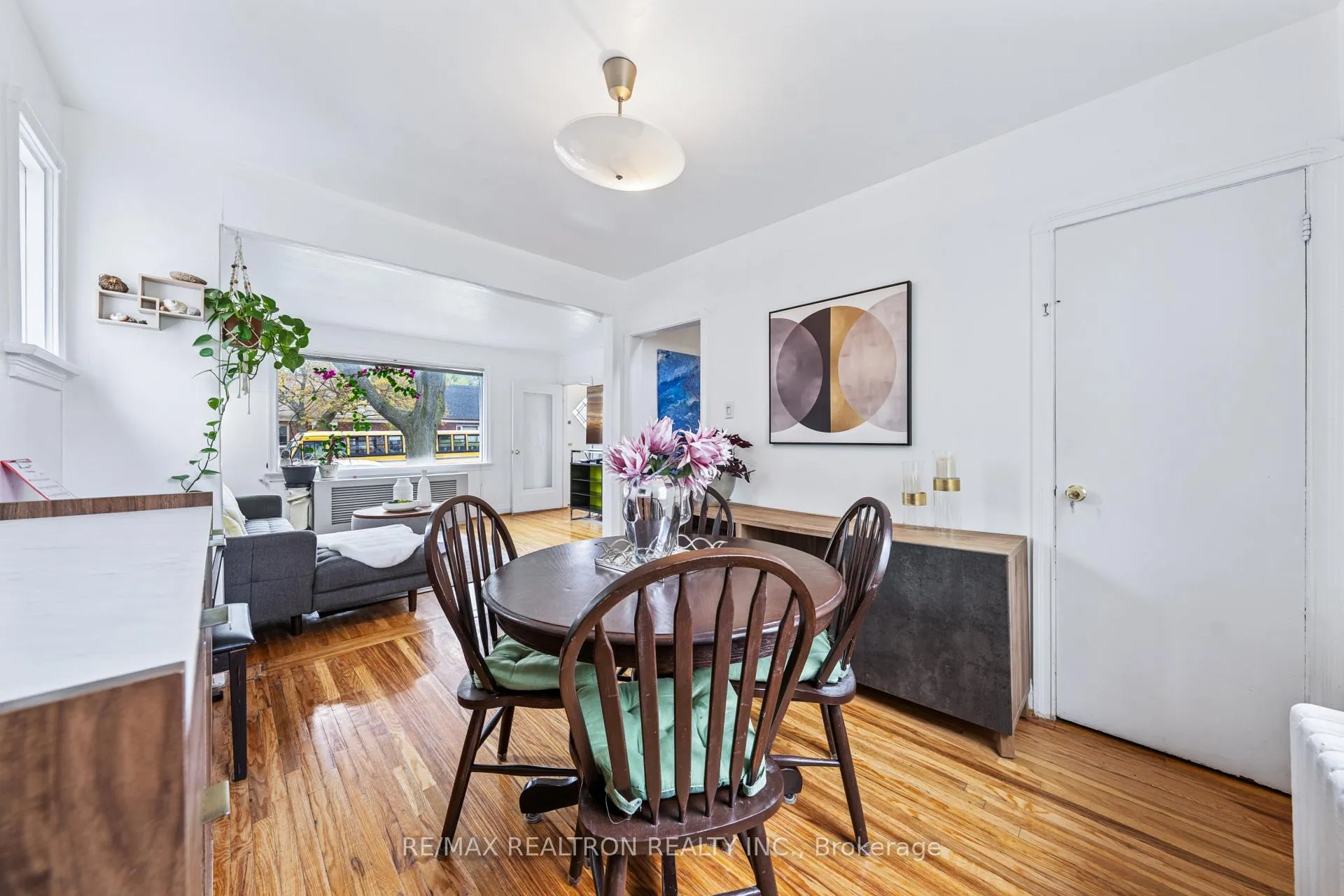 Photo 12 of 16 Plaxton Drive, Toronto, O'Connor-Parkview — HOMEH