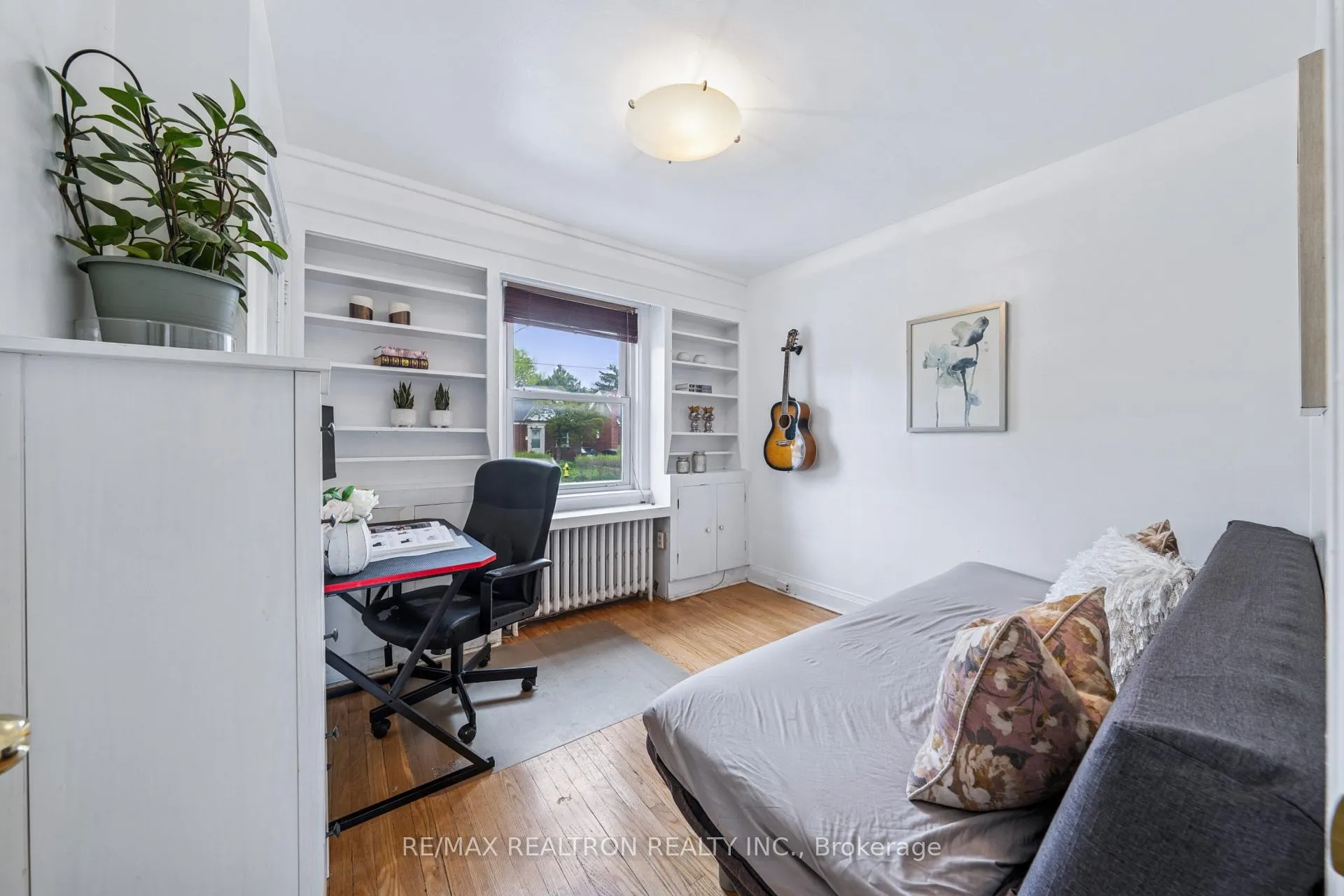 Photo 15 of 16 Plaxton Drive, Toronto, O'Connor-Parkview — HOMEH