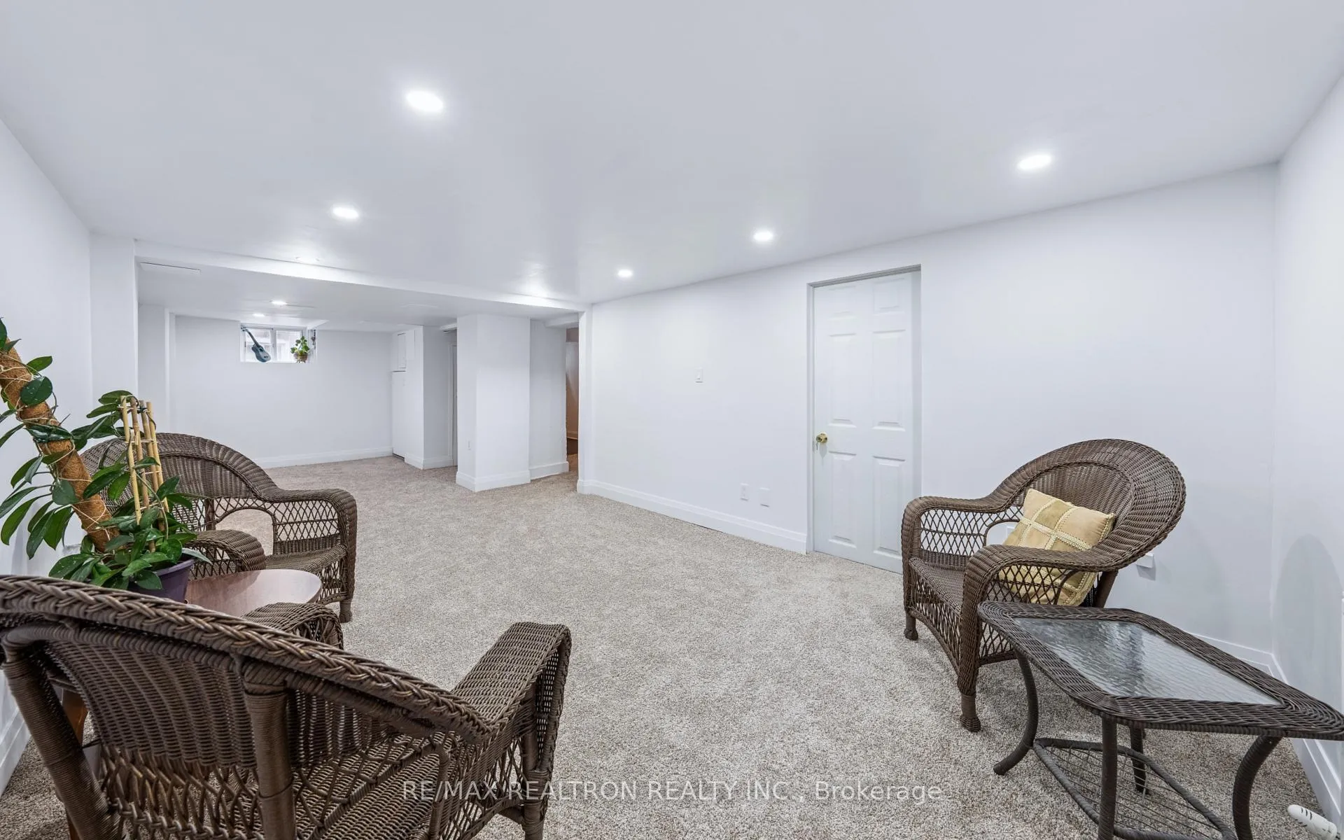 Photo 26 of 16 Plaxton Drive, Toronto, O'Connor-Parkview — HOMEH
