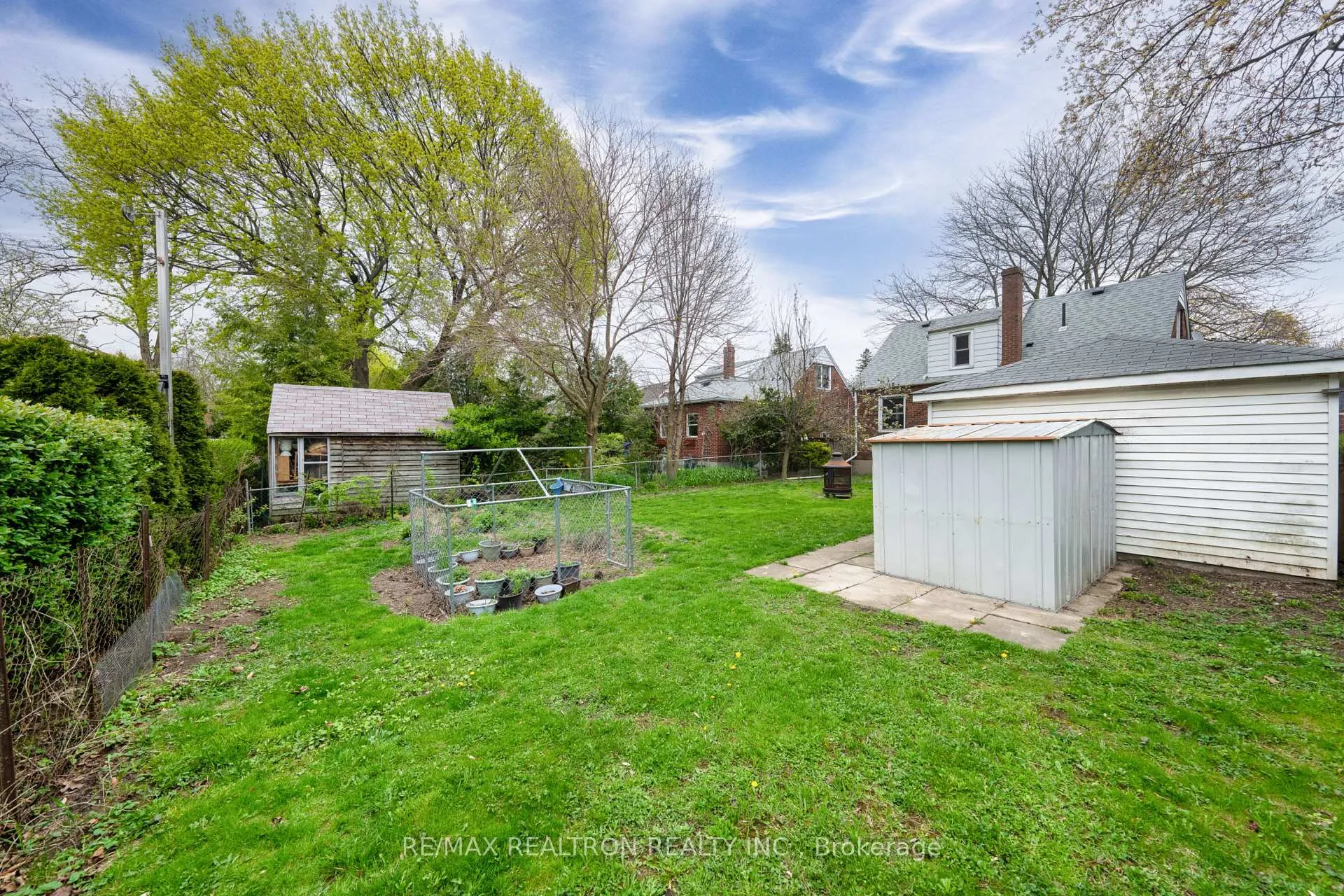 Photo 34 of 16 Plaxton Drive, Toronto, O'Connor-Parkview — HOMEH