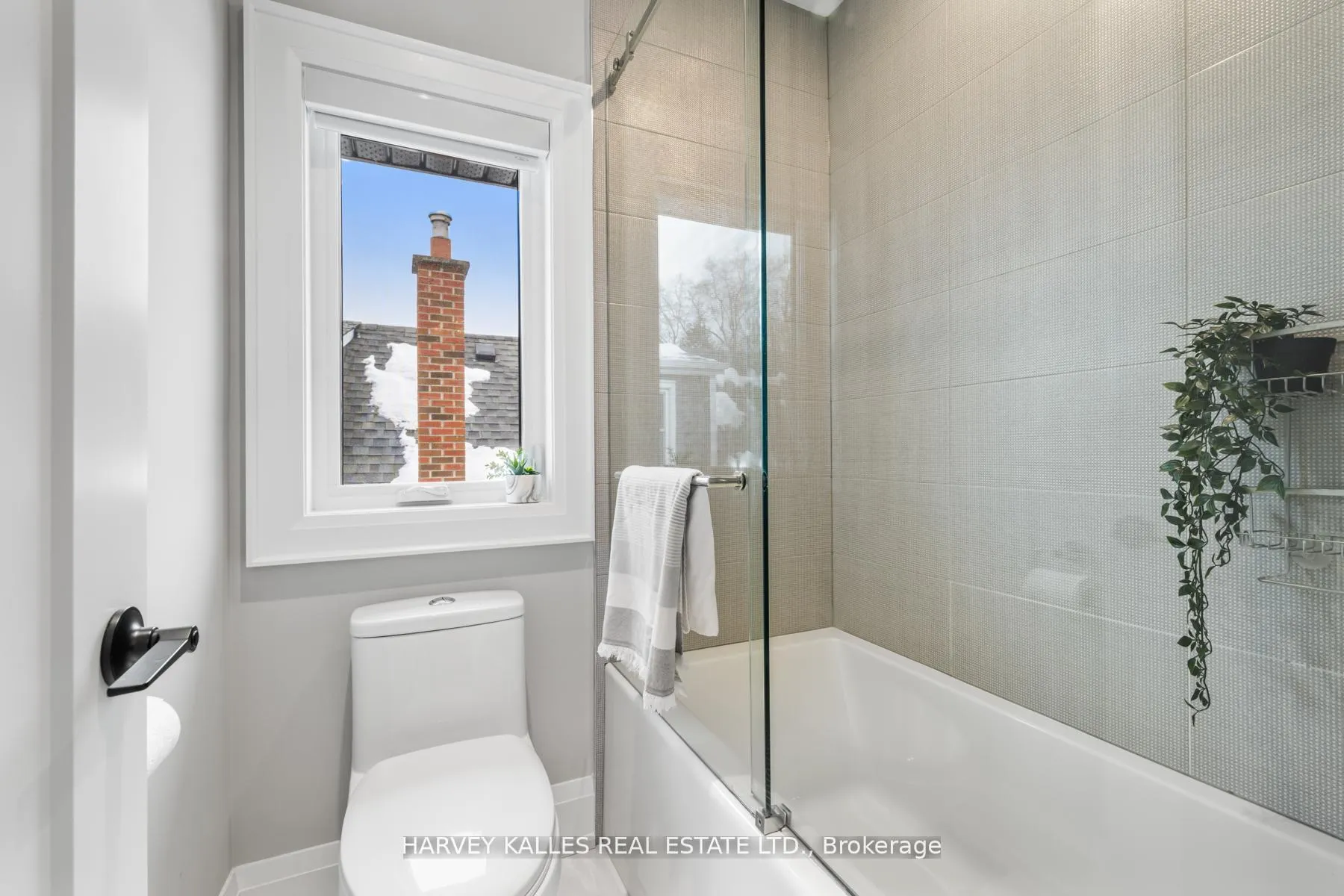 Photo 31 of 39 Amsterdam Avenue, Toronto, O'Connor-Parkview — HOMEH