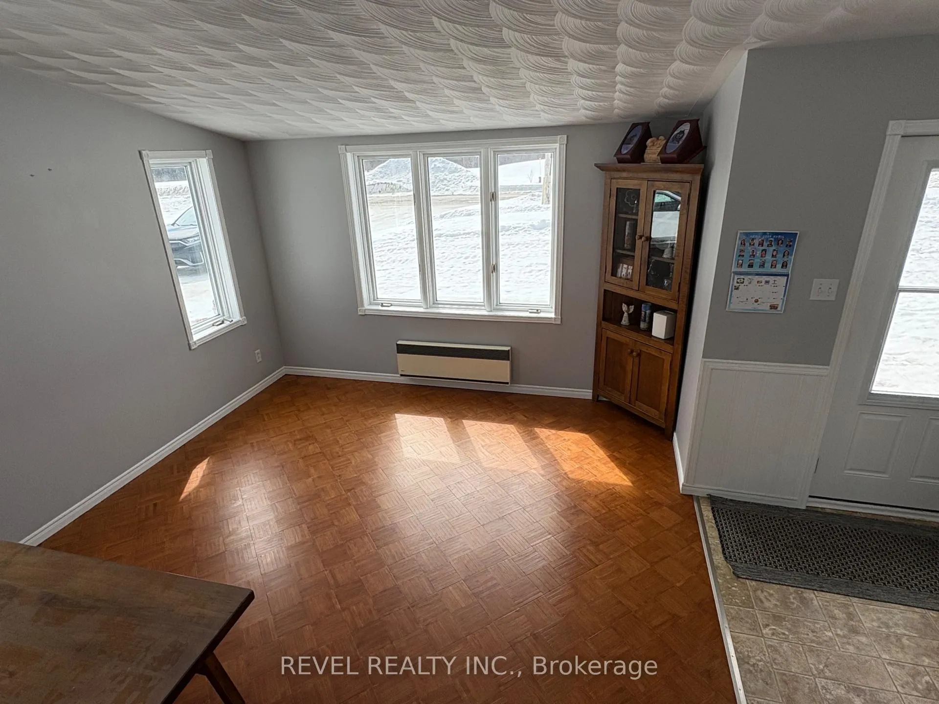 Photo 4 of 385 Nahma Road, Cochrane — HOMEH