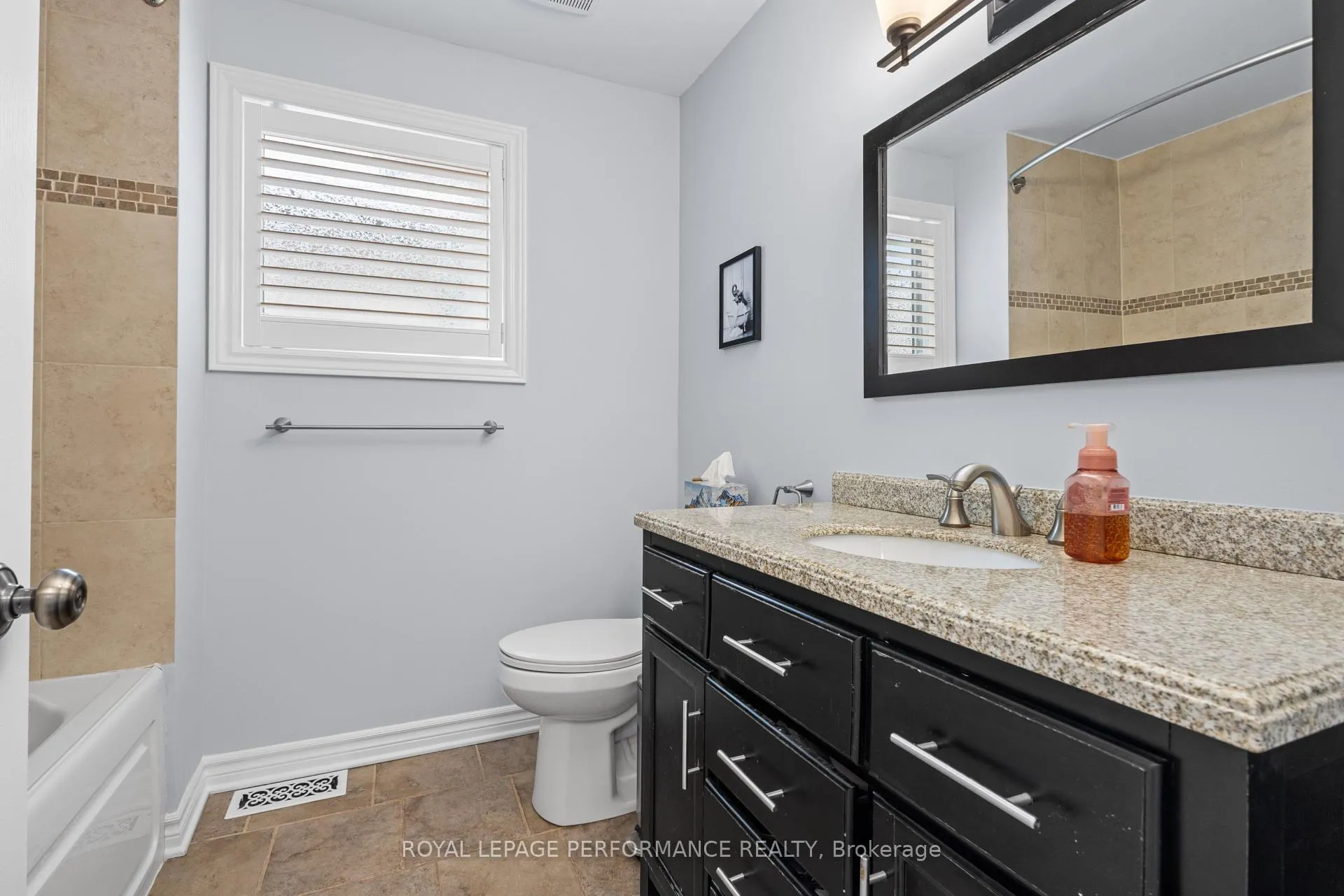 Photo 32 of 219 Switzer Avenue, Ottawa, Westboro/Hampton Park — HOMEH
