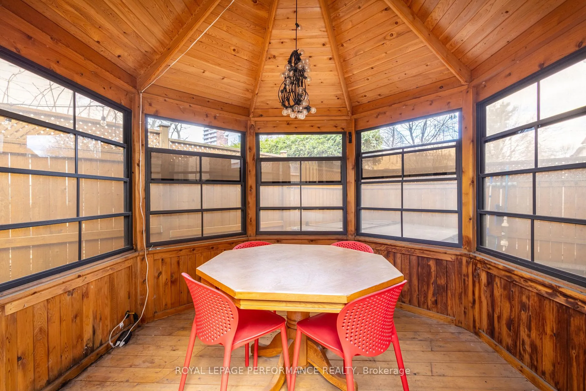 Photo 41 of 219 Switzer Avenue, Ottawa, Westboro/Hampton Park — HOMEH