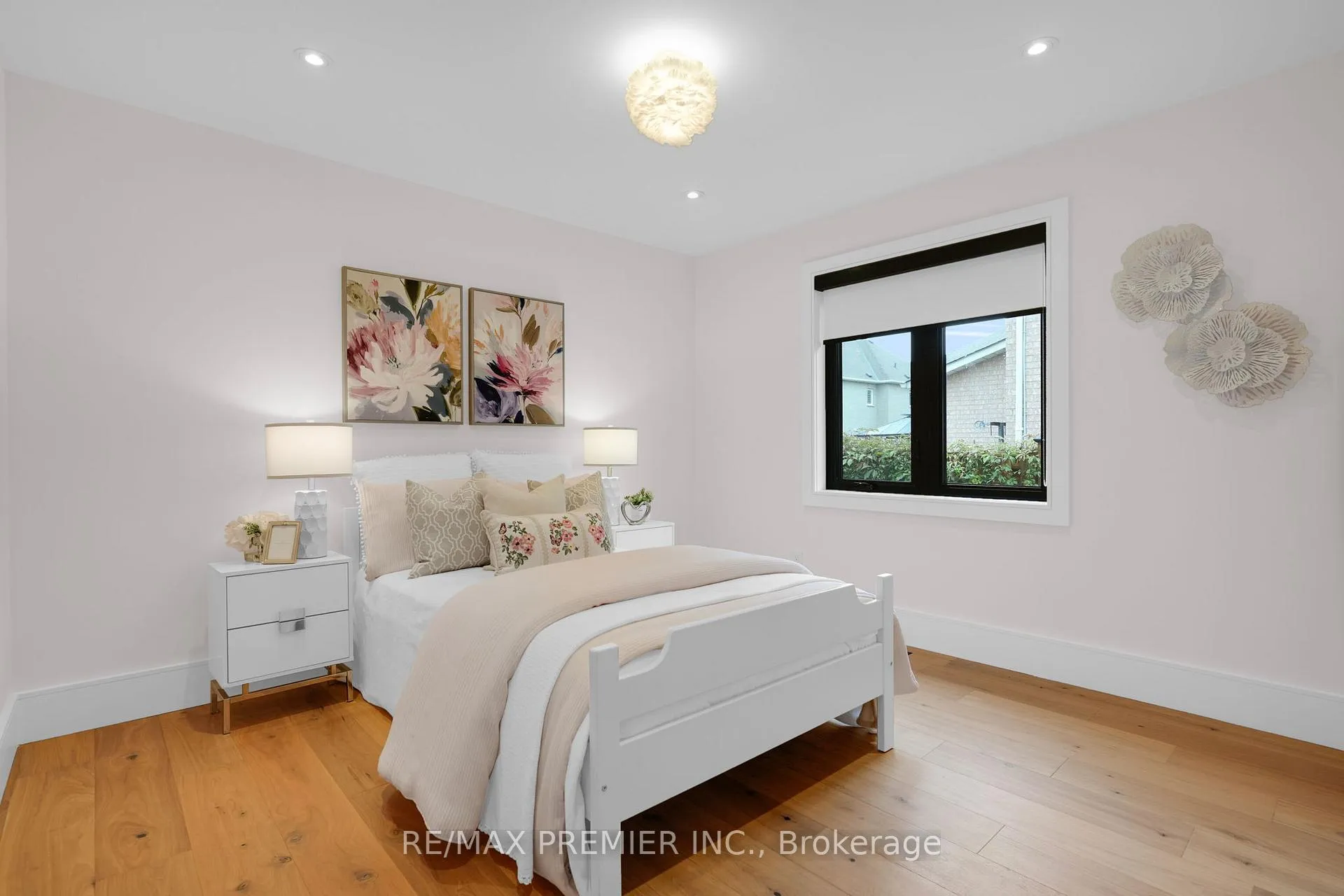 Photo 28 of 19 Polo Crescent, Vaughan, East Woodbridge — HOMEH