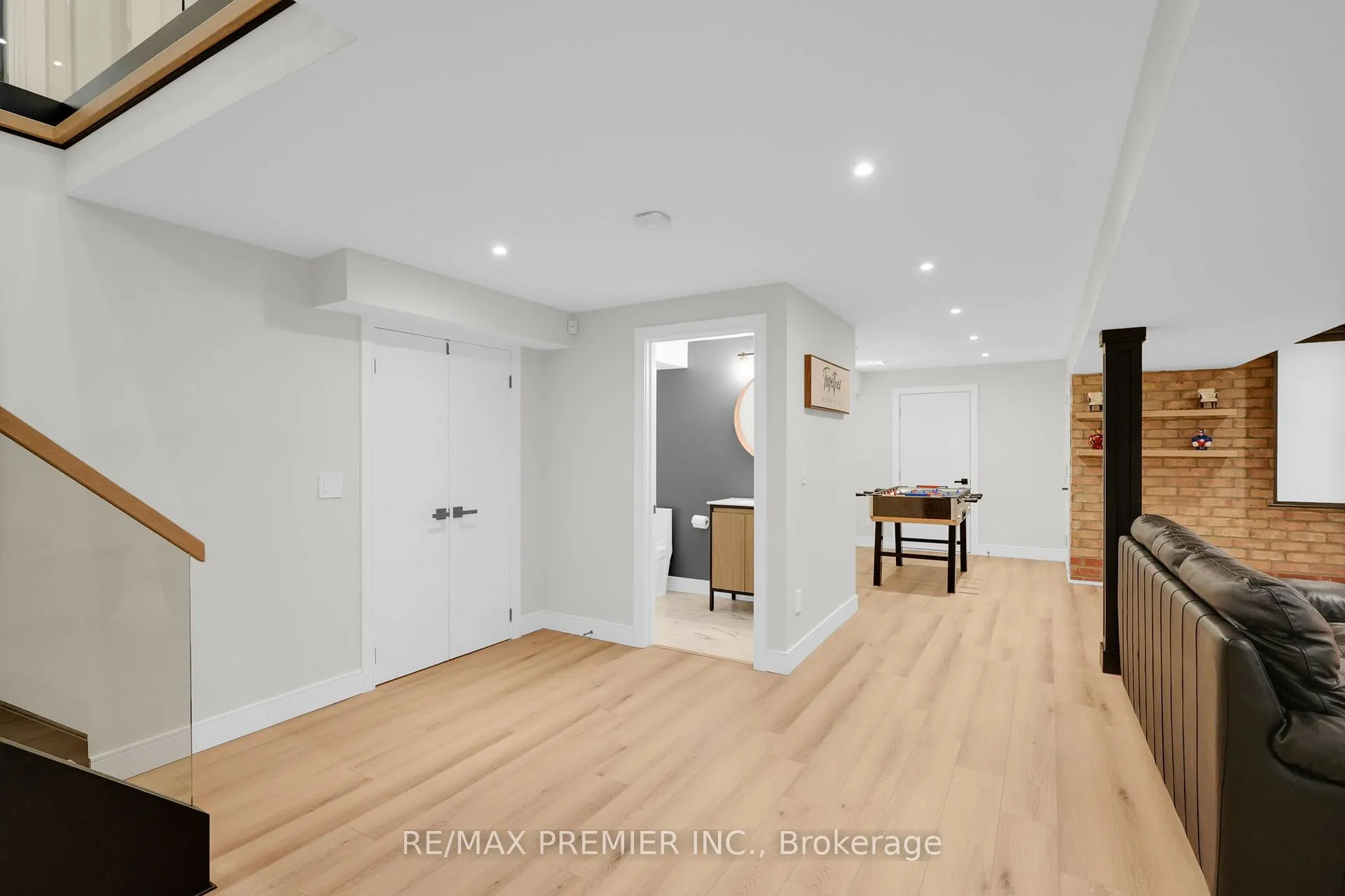 Photo 47 of 19 Polo Crescent, Vaughan, East Woodbridge — HOMEH