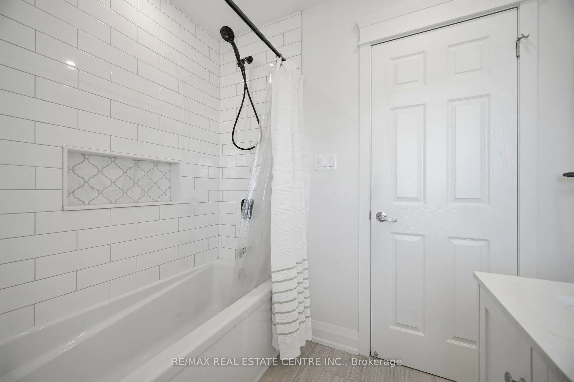 Photo 33 of 891 Syndenham Lane, Milton, Willmott — HOMEH
