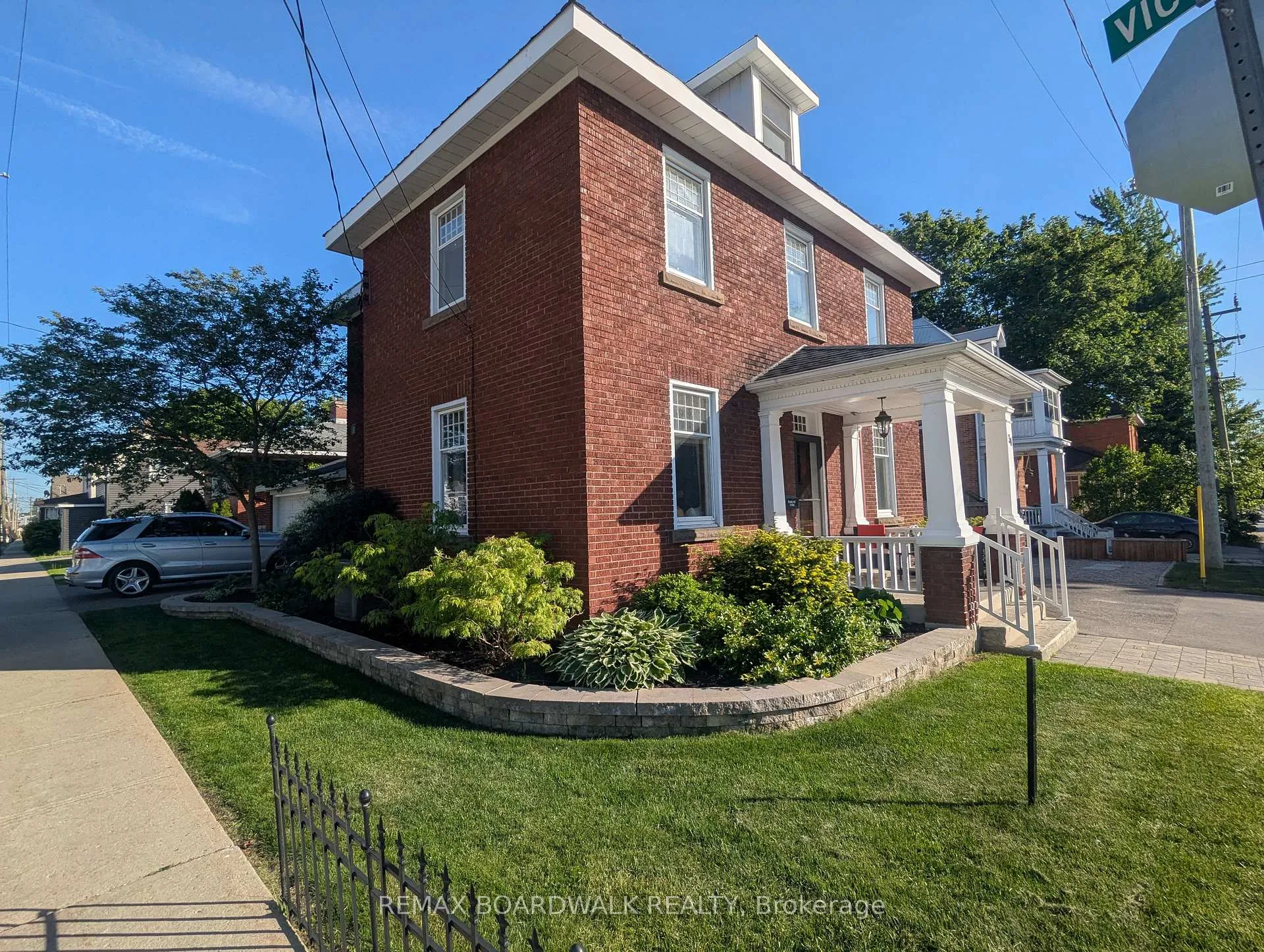 Photo 2 of 30 Emily Street, Carleton Place — HOMEH