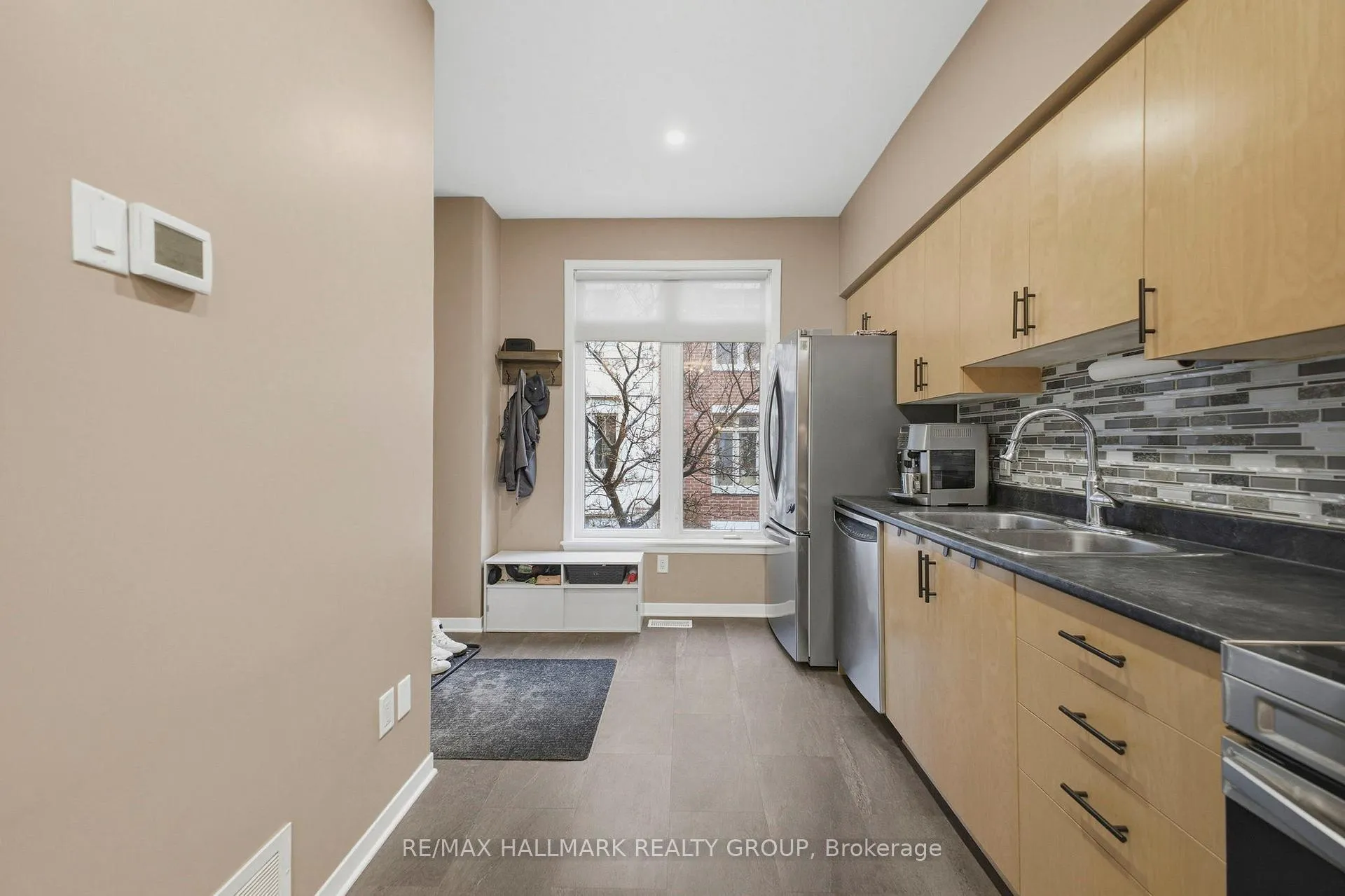 Photo 9 of Unit 5, 795 Montreal Road, Ottawa, CFB Rockcliffe and Area — HOMEH