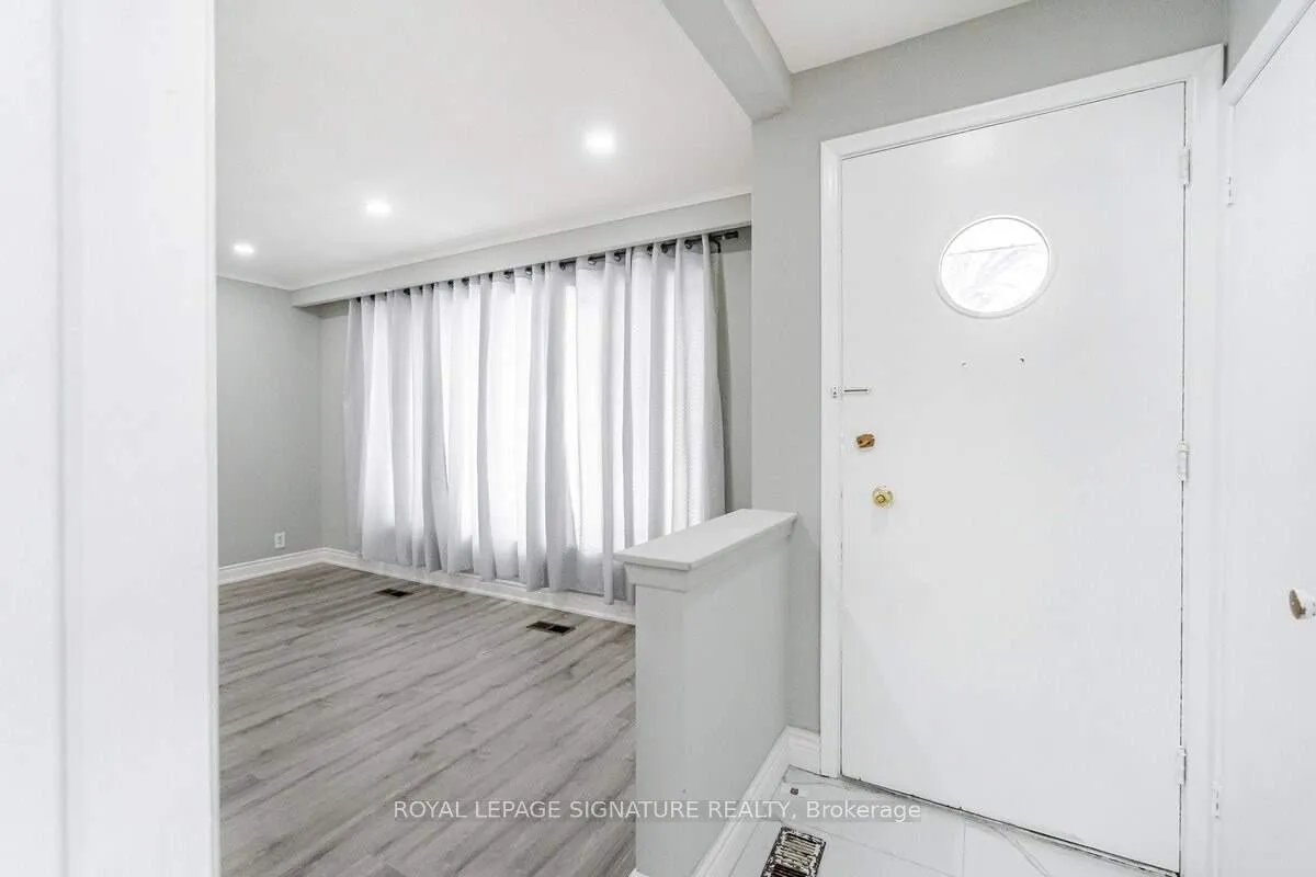 Photo 5 of Unit 1, 30 Gunton Drive, Etobicoke, West Humber-Clairville — HOMEH