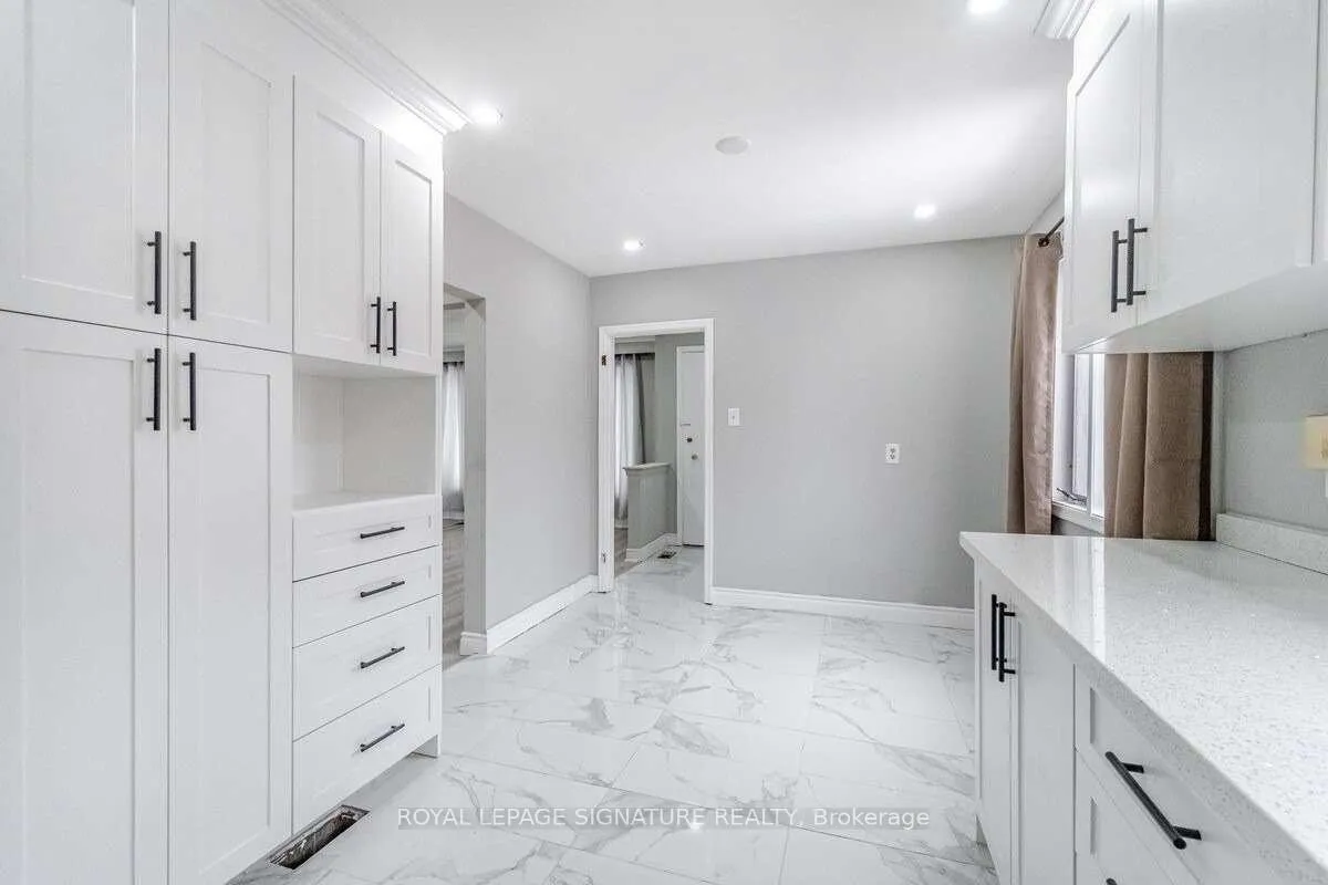 Photo 10 of Unit 1, 30 Gunton Drive, Etobicoke, West Humber-Clairville — HOMEH