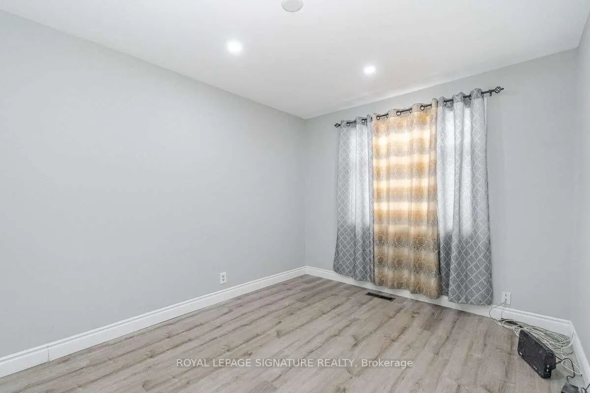 Photo 13 of Unit 1, 30 Gunton Drive, Etobicoke, West Humber-Clairville — HOMEH