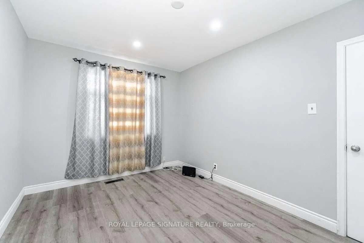 Photo 14 of Unit 1, 30 Gunton Drive, Etobicoke, West Humber-Clairville — HOMEH