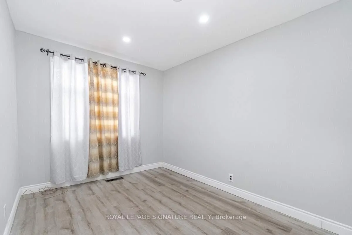 Photo 16 of Unit 1, 30 Gunton Drive, Etobicoke, West Humber-Clairville — HOMEH