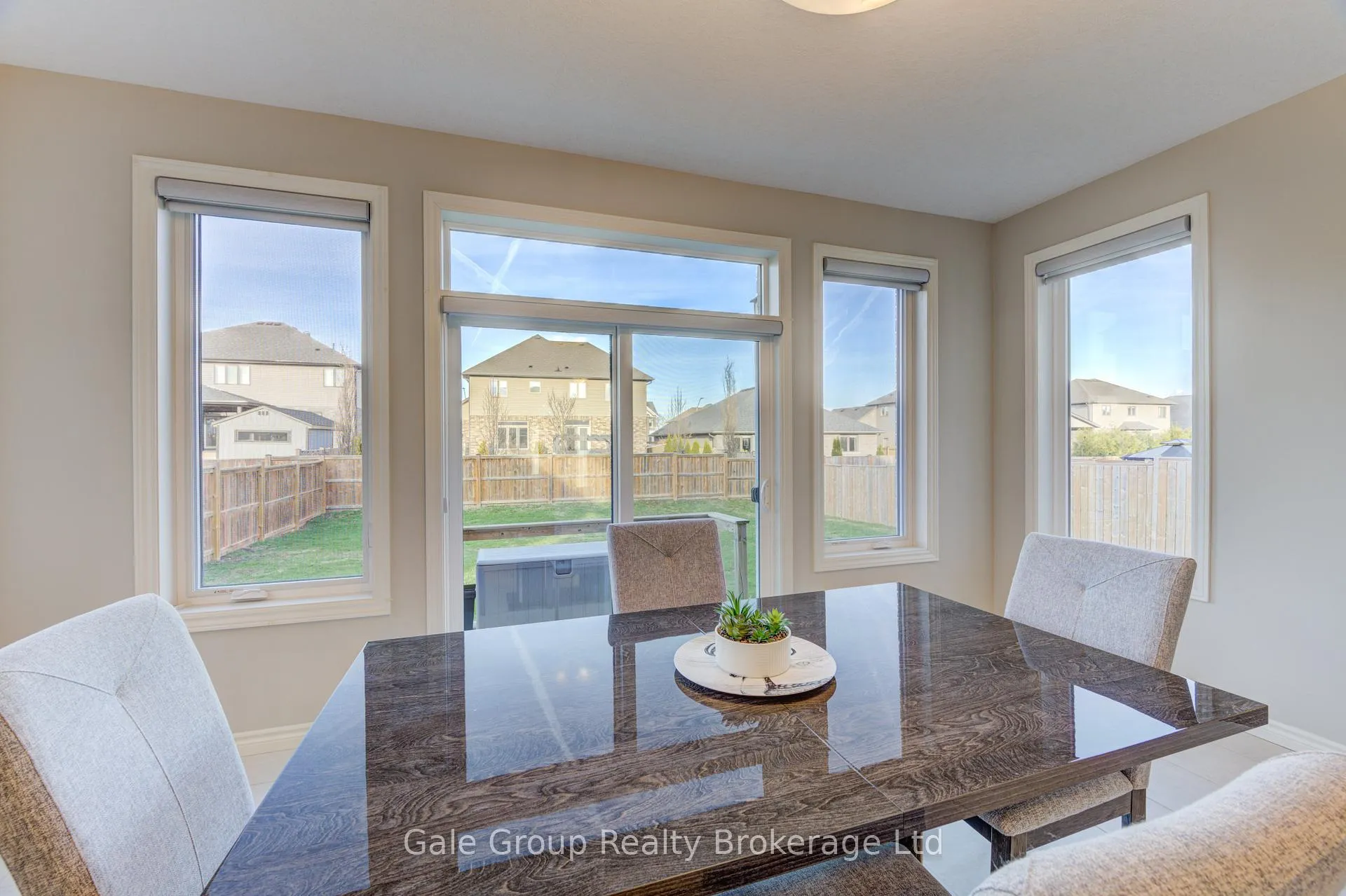 Photo 37 of 5 Balmoral Lane, Zorra, Thamesford — HOMEH