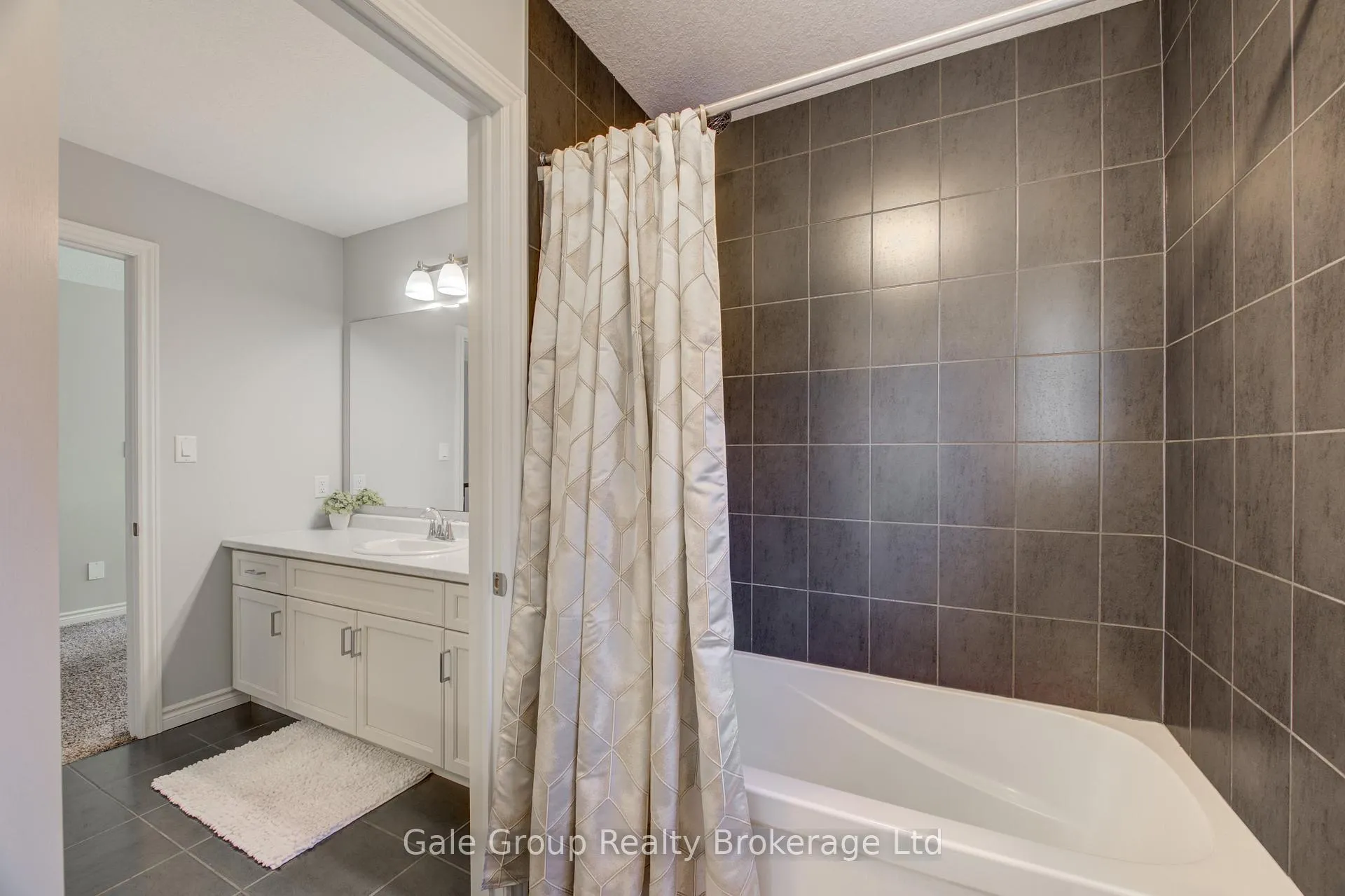 Photo 53 of 5 Balmoral Lane, Zorra, Thamesford — HOMEH