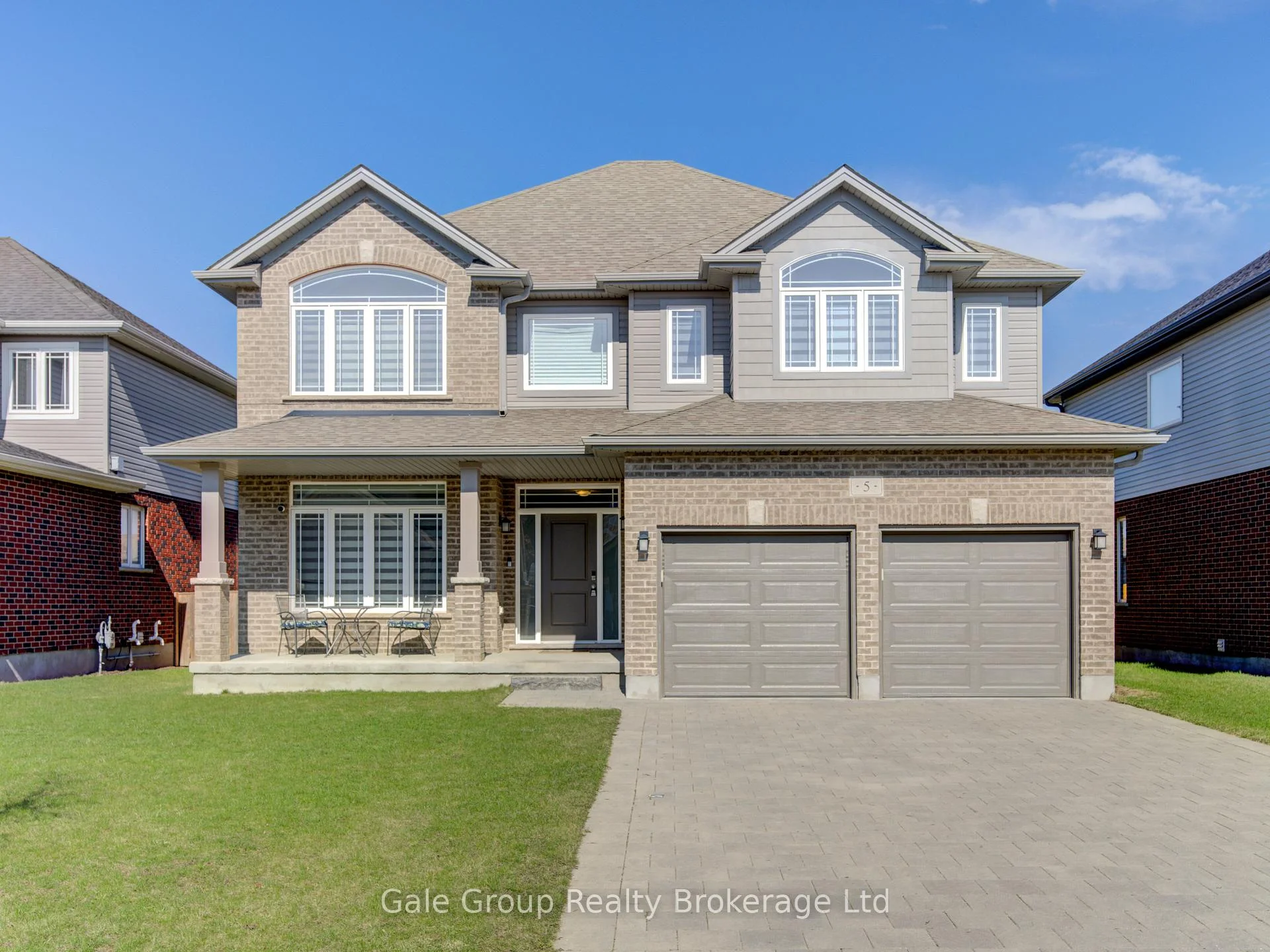 Photo 2 of 5 Balmoral Lane, Zorra, Thamesford — HOMEH