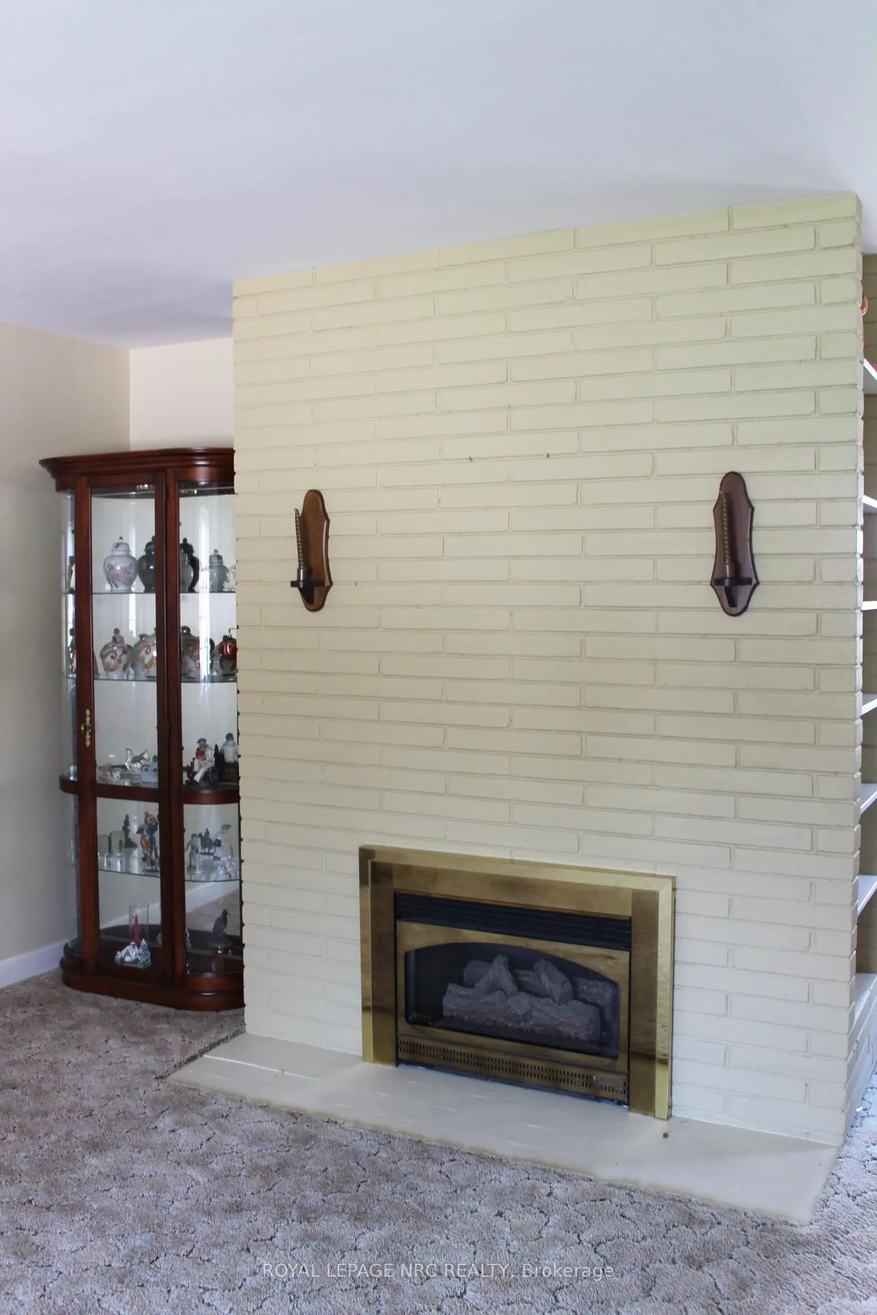 Photo 5 of 6987 Dell Avenue, Niagara Falls, Arad/Fallsview — HOMEH