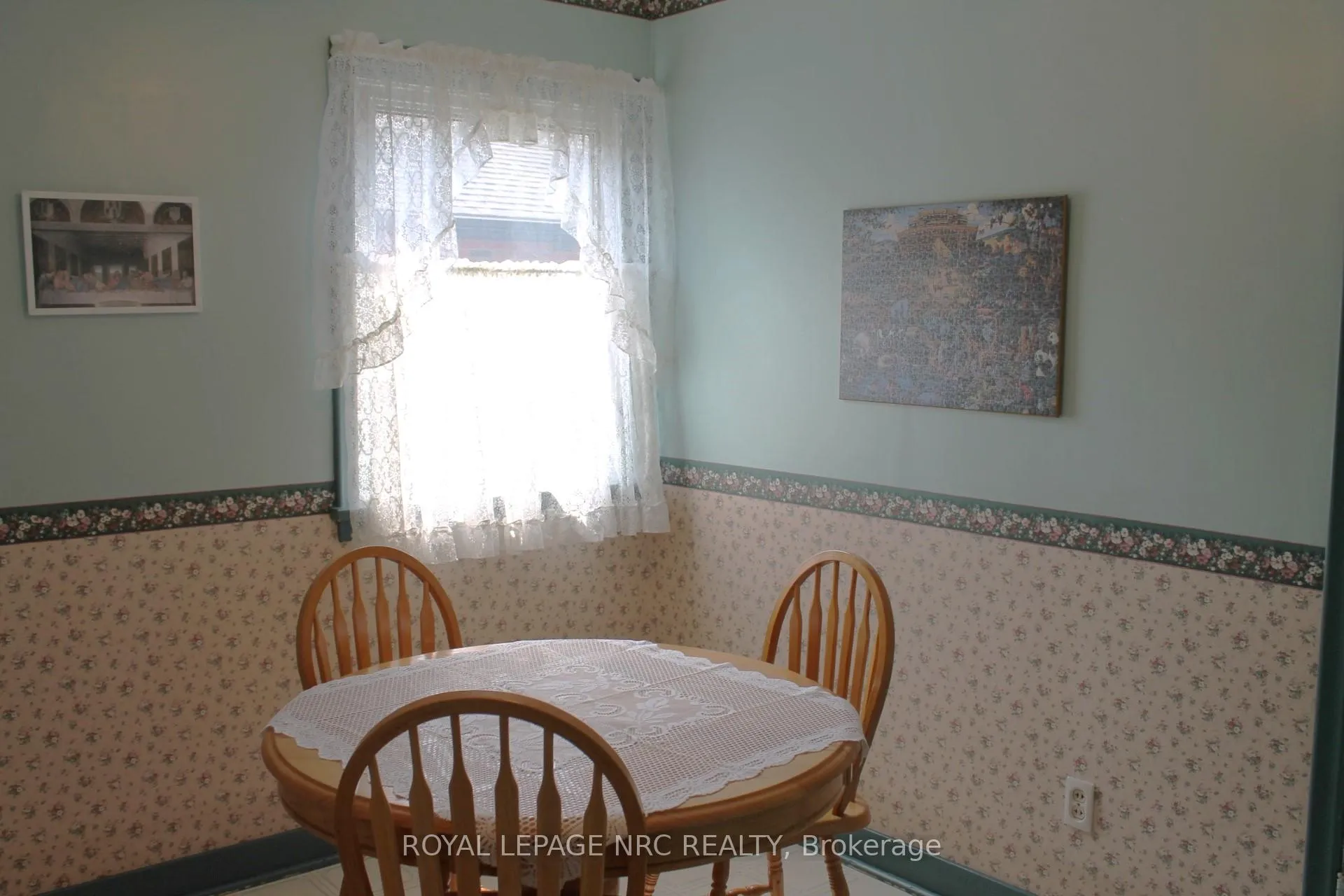 Photo 6 of 6987 Dell Avenue, Niagara Falls, Arad/Fallsview — HOMEH