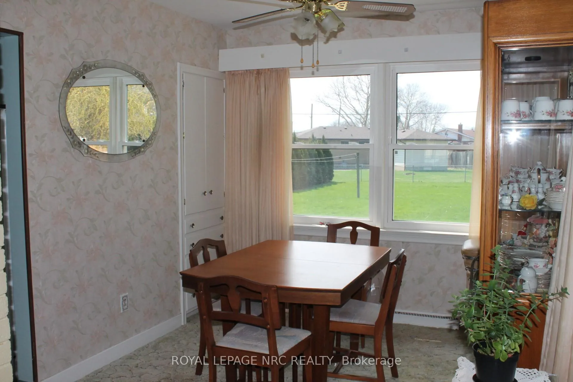 Photo 9 of 6987 Dell Avenue, Niagara Falls, Arad/Fallsview — HOMEH