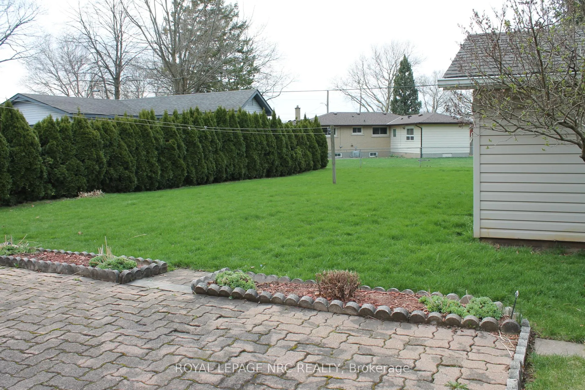 Photo 15 of 6987 Dell Avenue, Niagara Falls, Arad/Fallsview — HOMEH