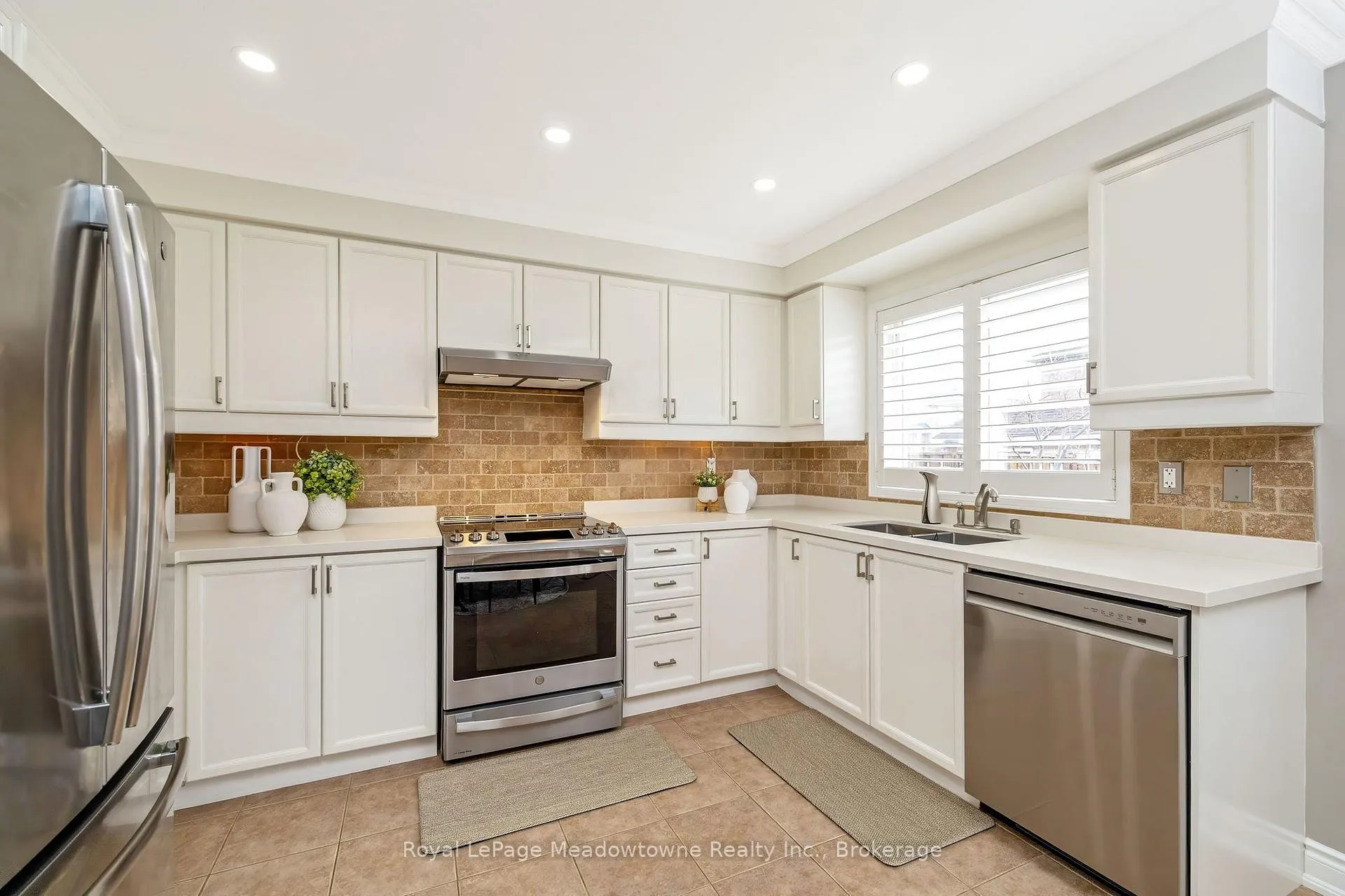 Photo 15 of 487 Hartley Boulevard, Milton, Clarke — HOMEH
