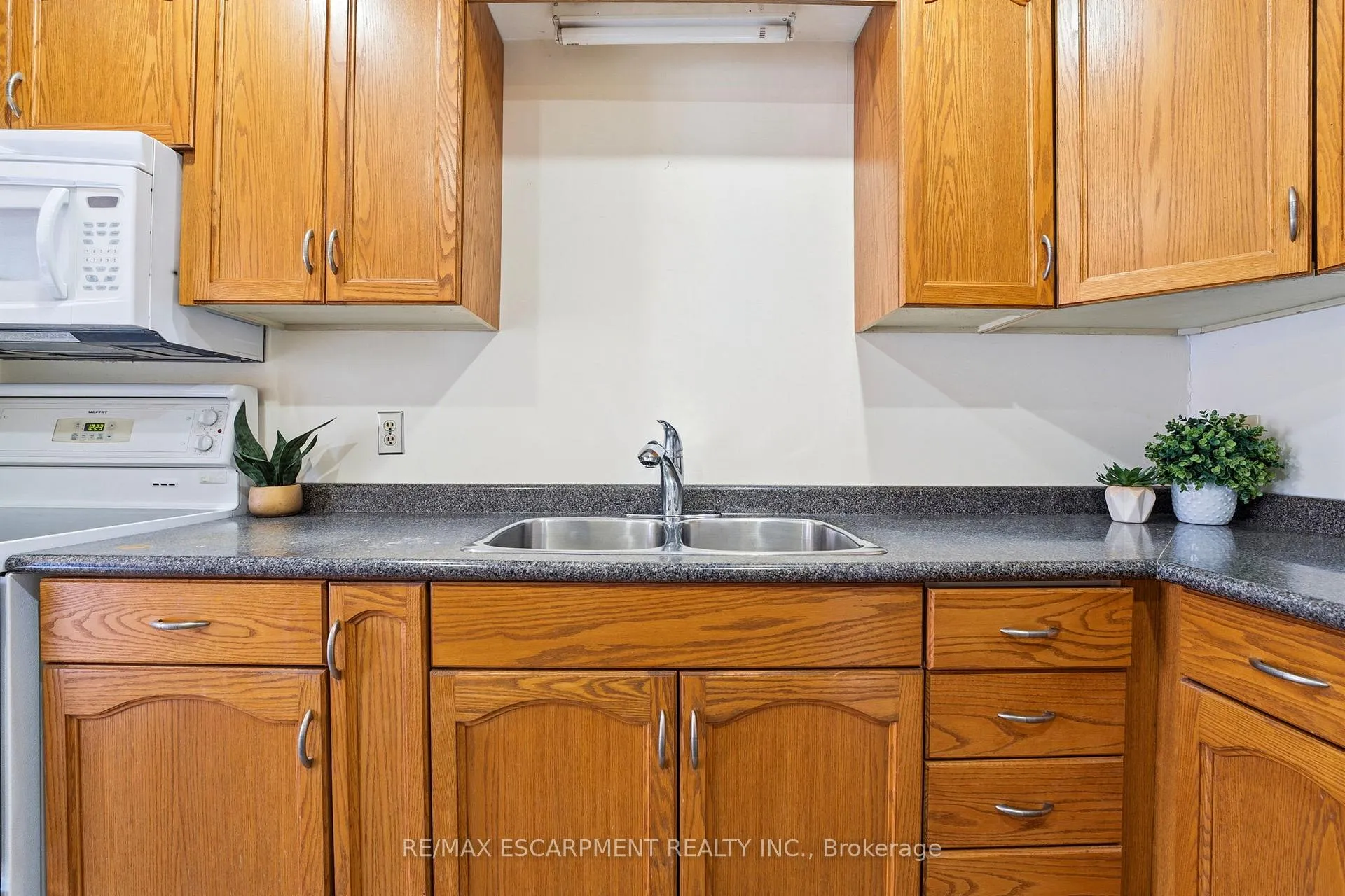 Photo 18 of 165 Essling Avenue, Hamilton, Barnstown — HOMEH