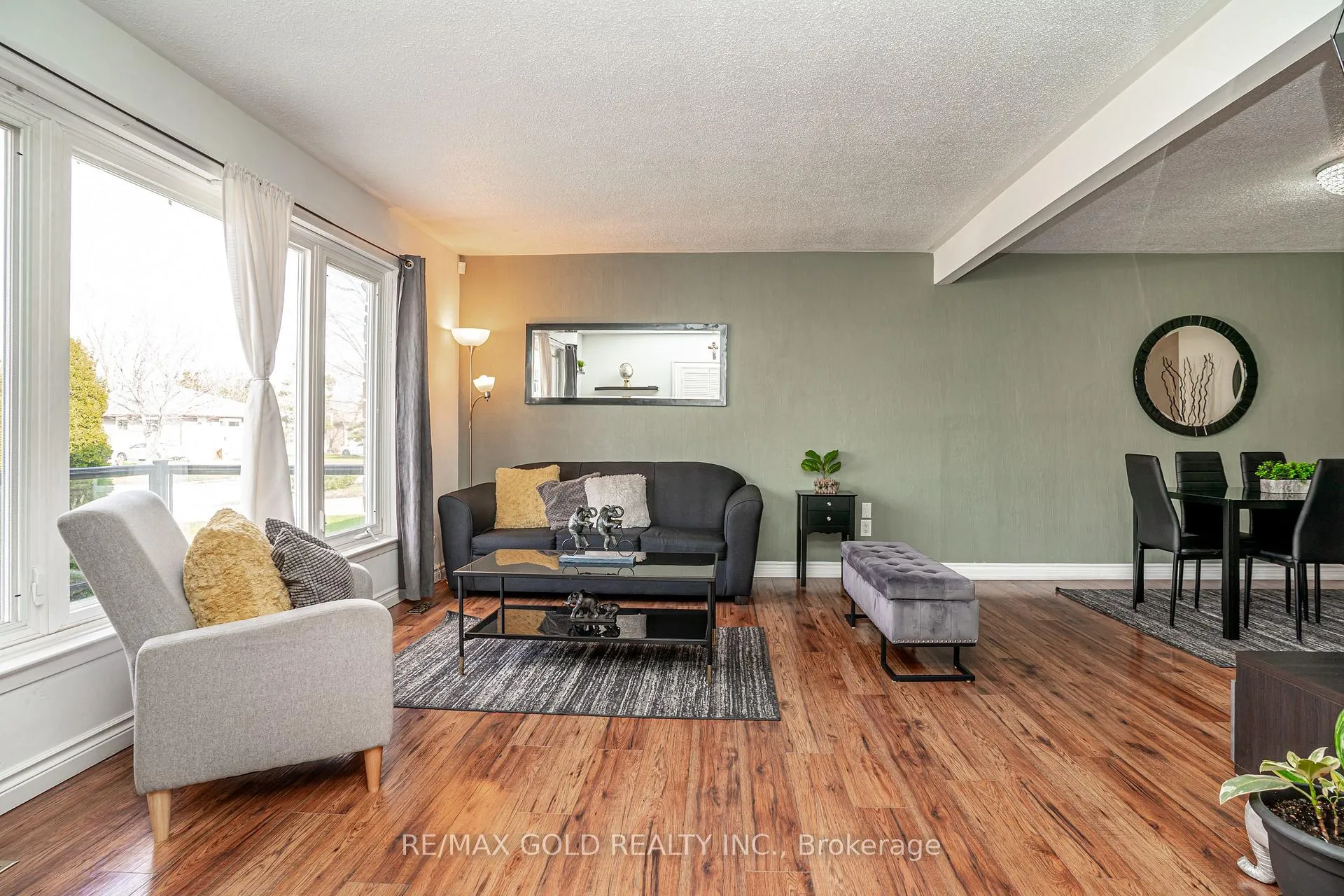 Photo 7 of 53 Davenport Crescent, Brampton, Southgate — HOMEH