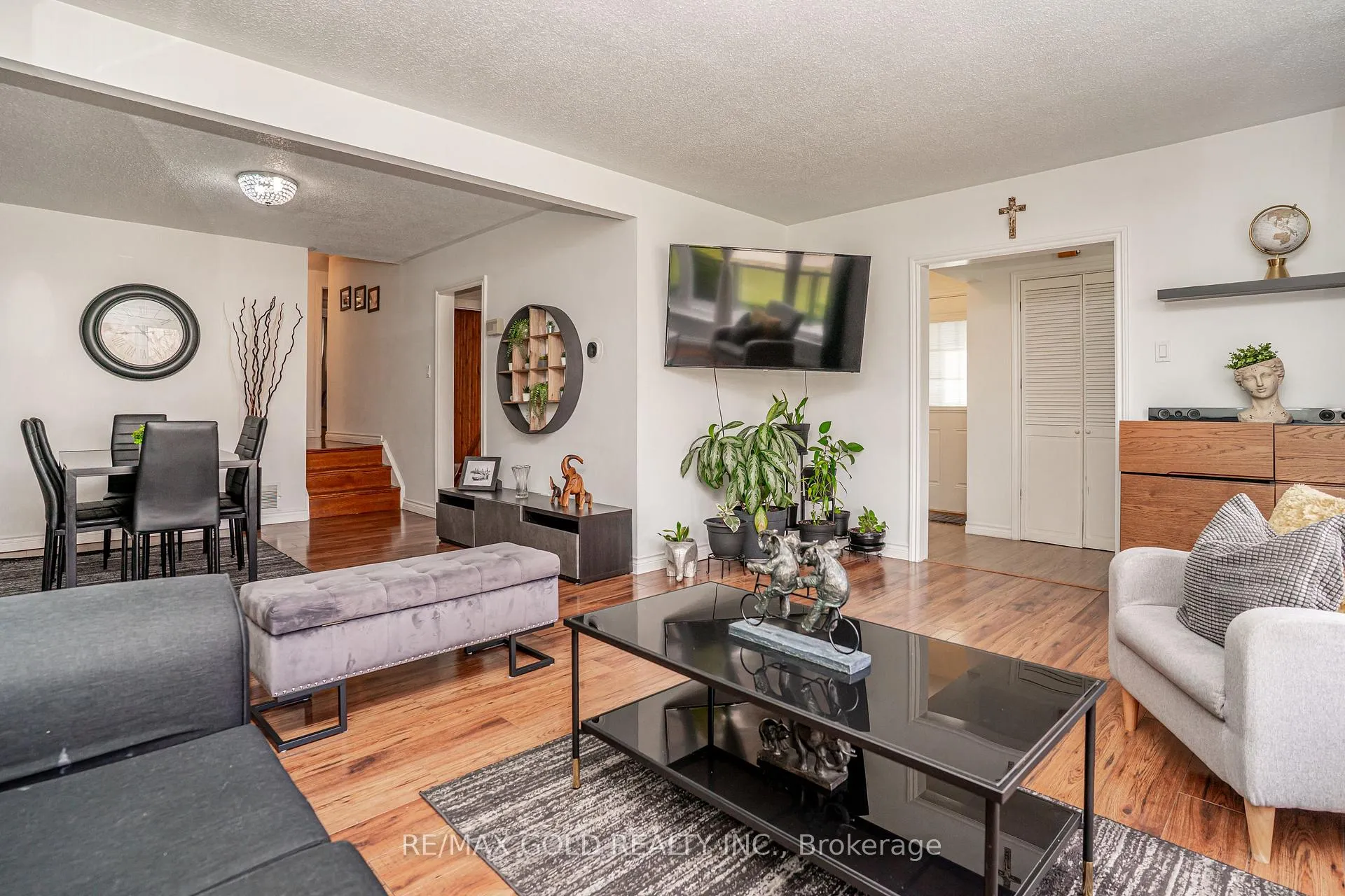 Photo 11 of 53 Davenport Crescent, Brampton, Southgate — HOMEH