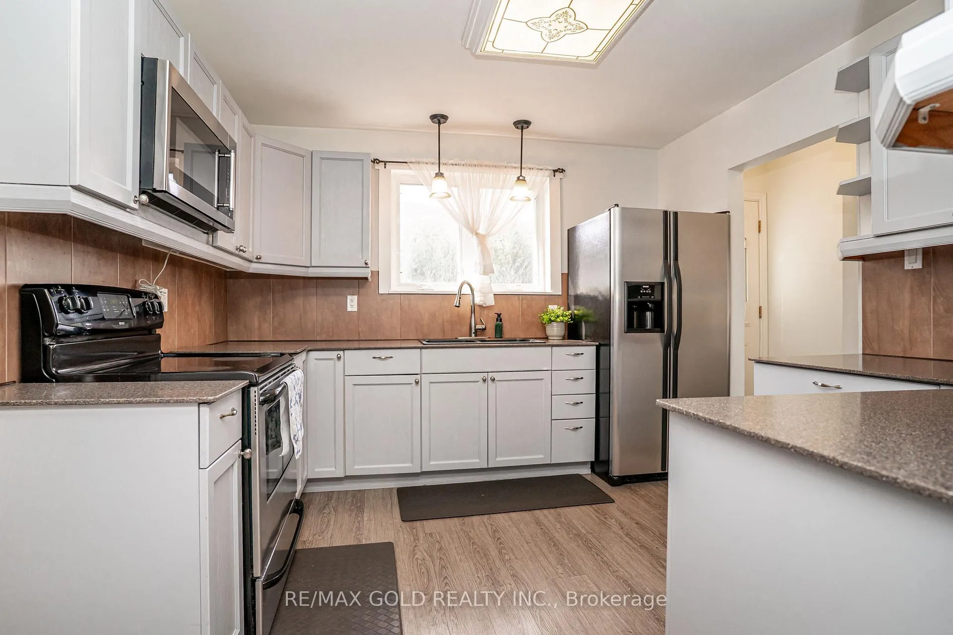 Photo 14 of 53 Davenport Crescent, Brampton, Southgate — HOMEH