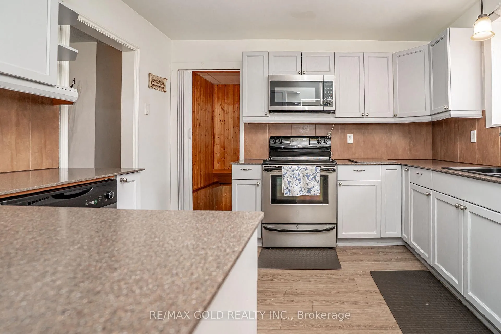 Photo 15 of 53 Davenport Crescent, Brampton, Southgate — HOMEH