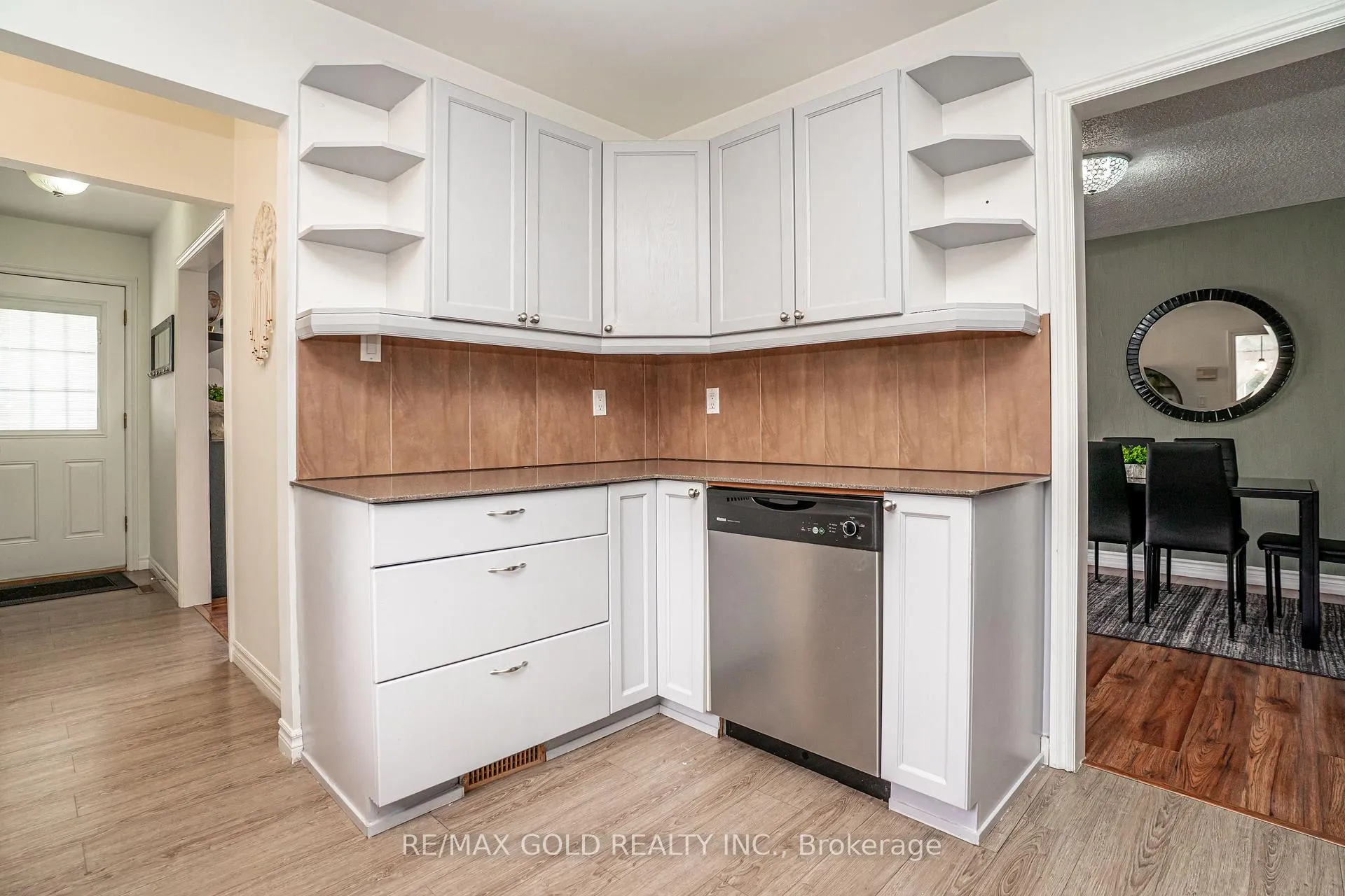 Photo 17 of 53 Davenport Crescent, Brampton, Southgate — HOMEH
