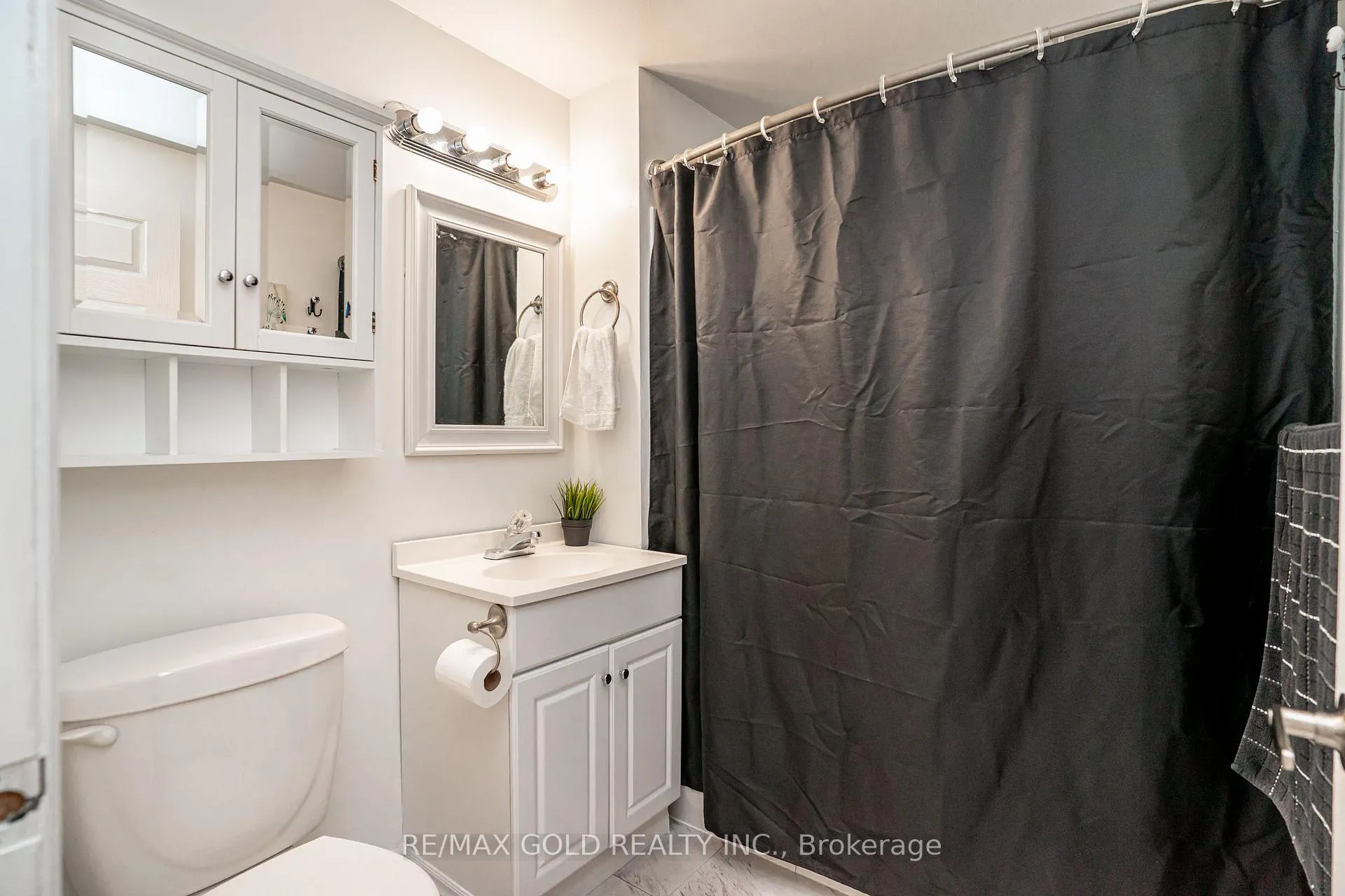 Photo 25 of 53 Davenport Crescent, Brampton, Southgate — HOMEH