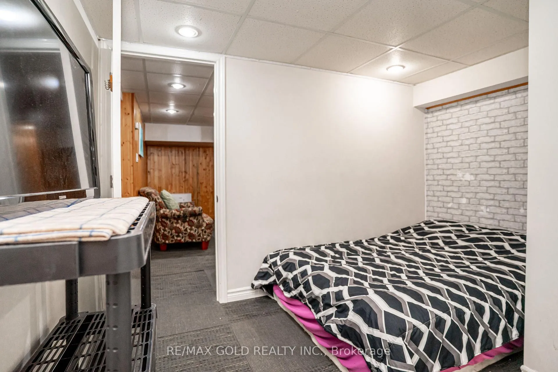 Photo 32 of 53 Davenport Crescent, Brampton, Southgate — HOMEH
