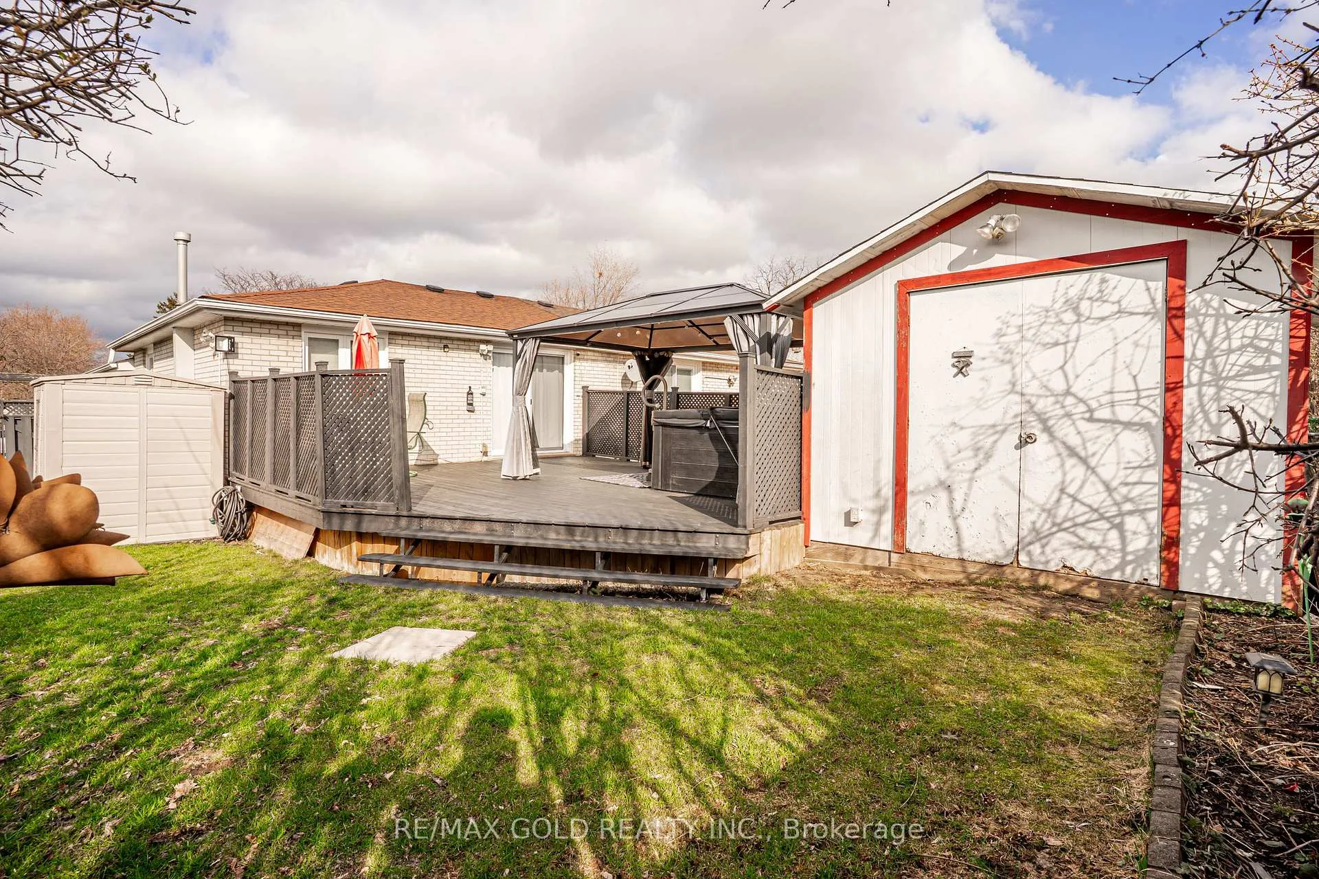 Photo 39 of 53 Davenport Crescent, Brampton, Southgate — HOMEH