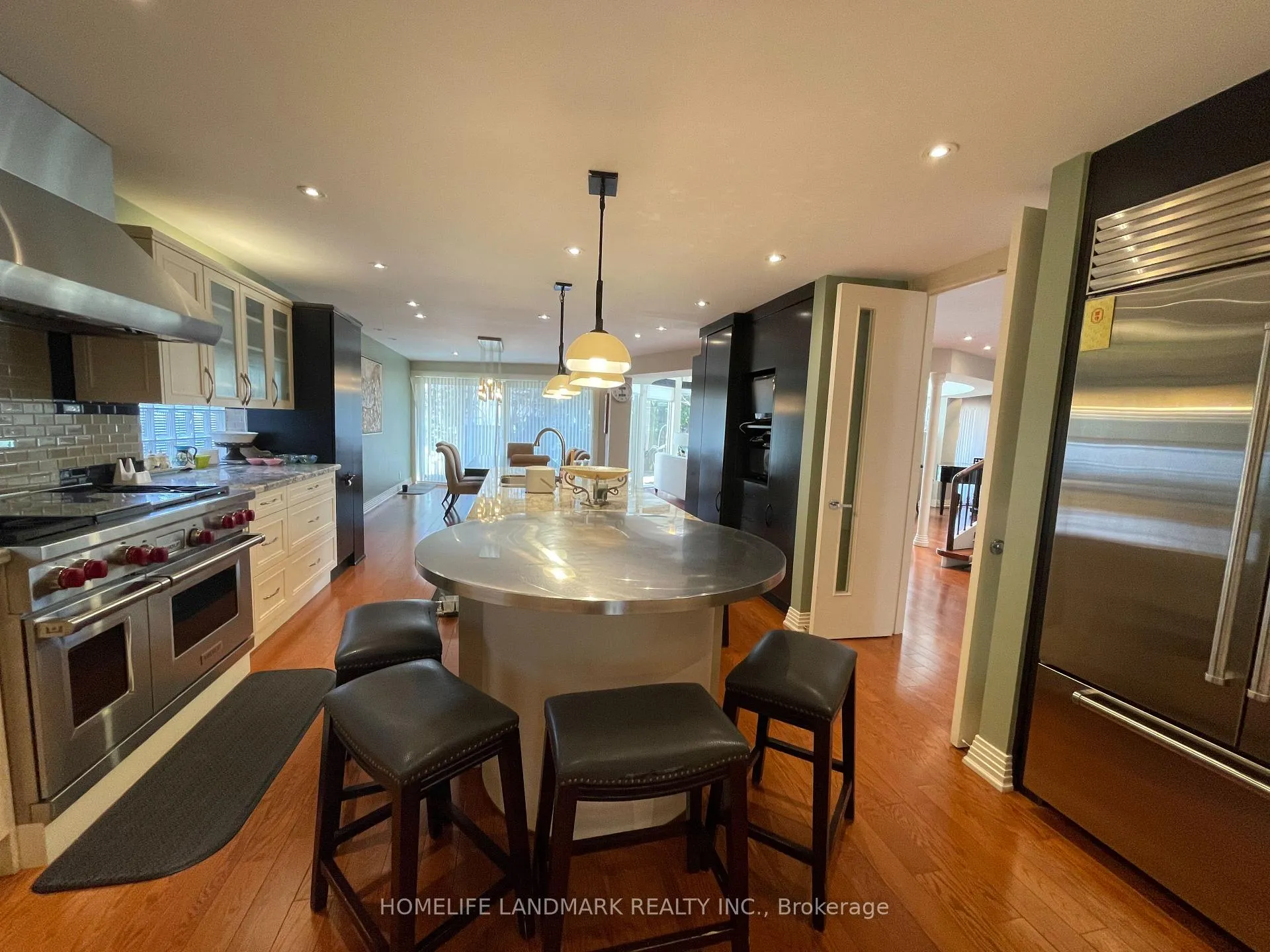 Photo 16 of 35 Gardiner Road, Toronto, Forest Hill South — HOMEH