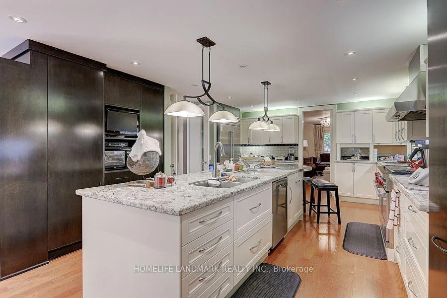 Photo 19 of 35 Gardiner Road, Toronto, Forest Hill South — HOMEH