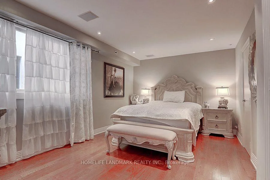 Photo 41 of 35 Gardiner Road, Toronto, Forest Hill South — HOMEH