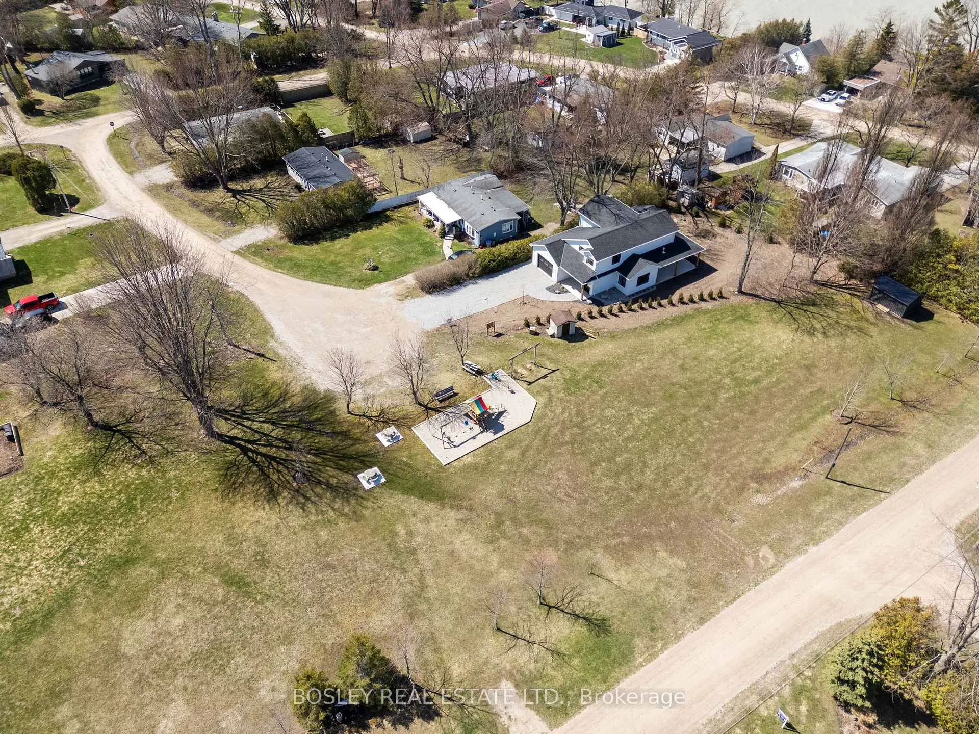 Photo 43 of 72571 Duchess Crescent, Bluewater, Hay — HOMEH