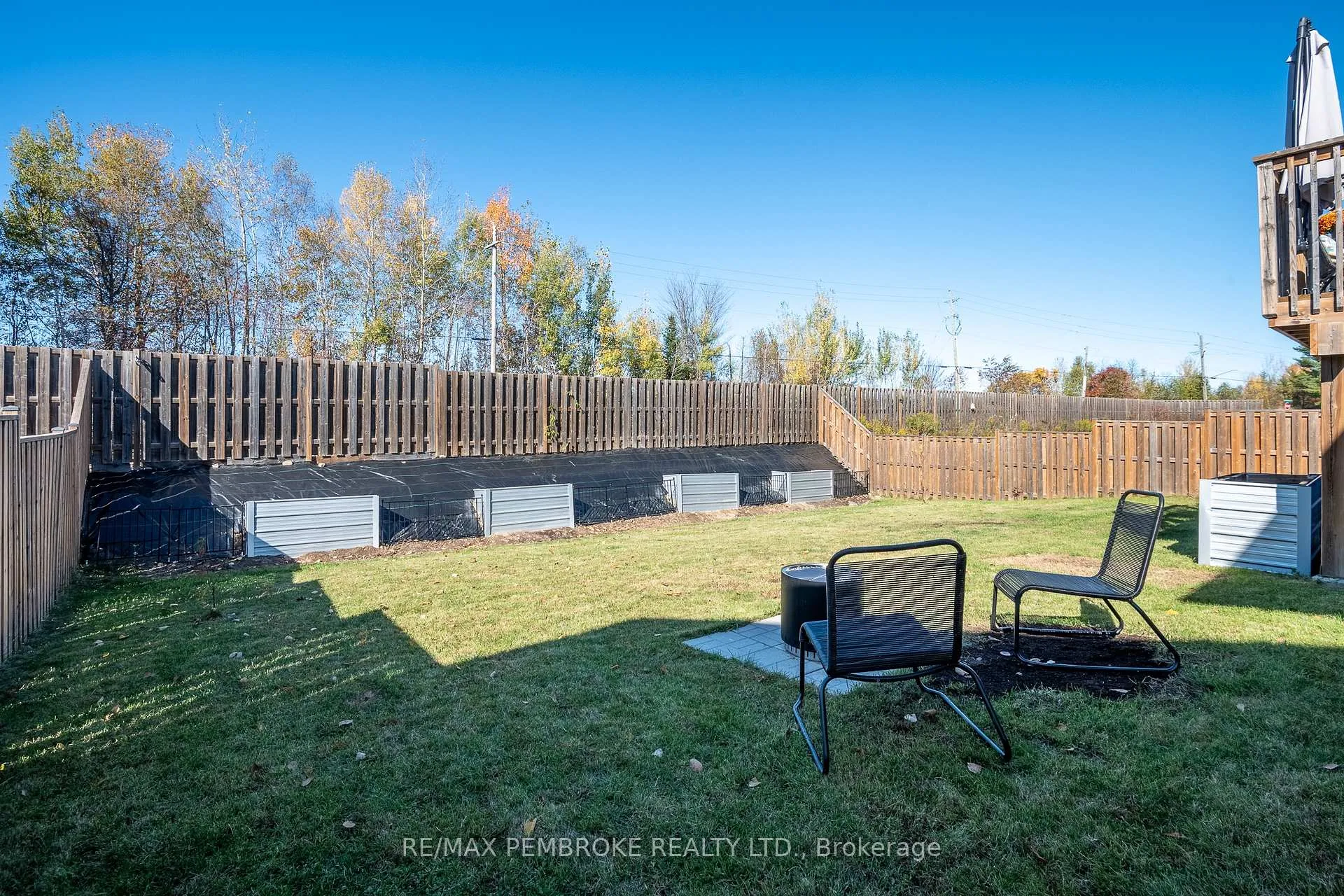 Photo 8 of 24 Terrance Drive, Petawawa — HOMEH