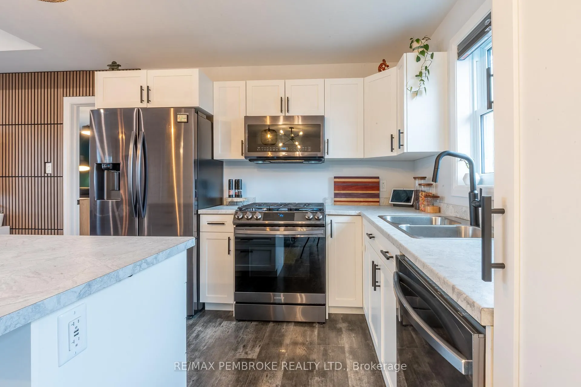 Photo 20 of 24 Terrance Drive, Petawawa — HOMEH