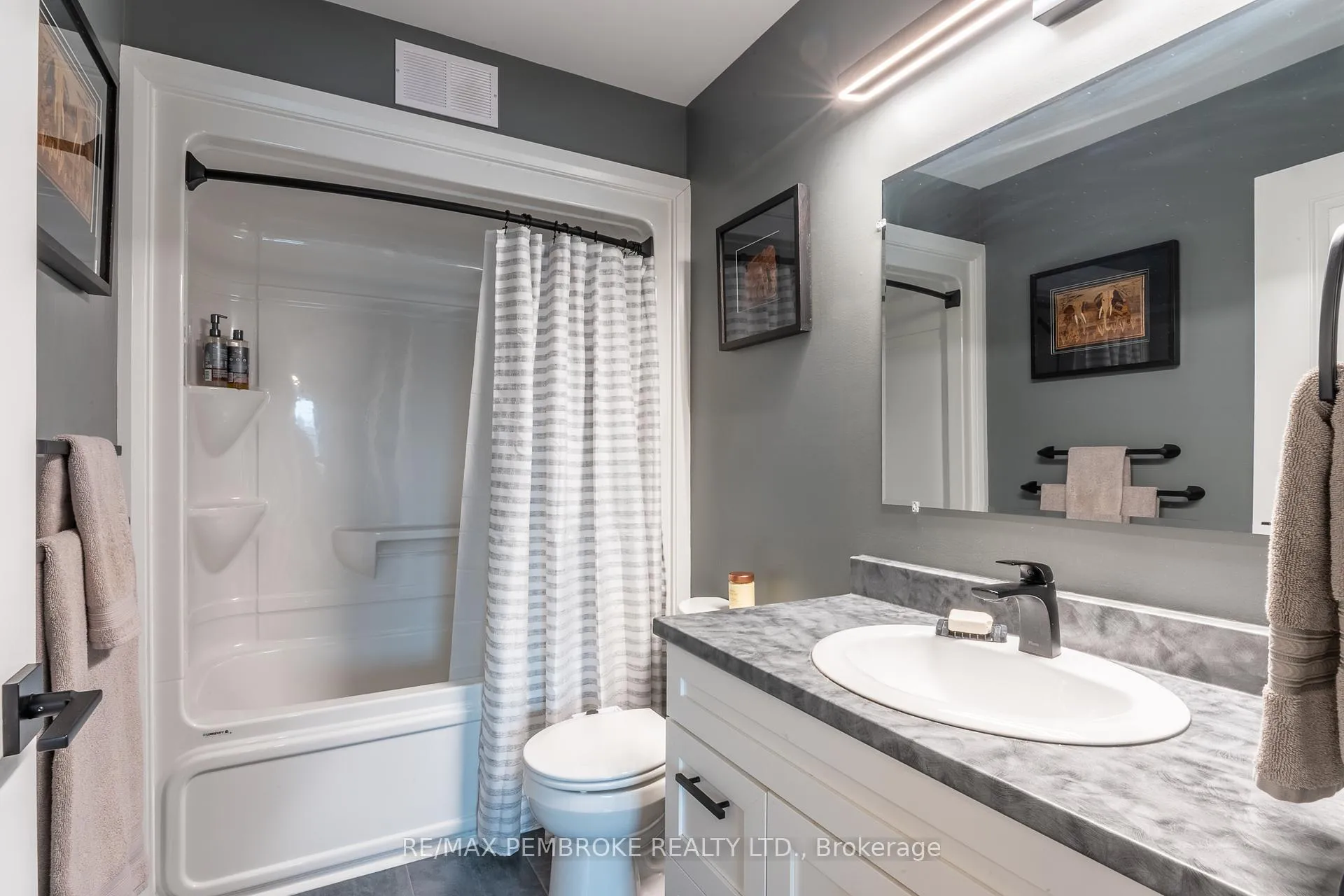 Photo 28 of 24 Terrance Drive, Petawawa — HOMEH