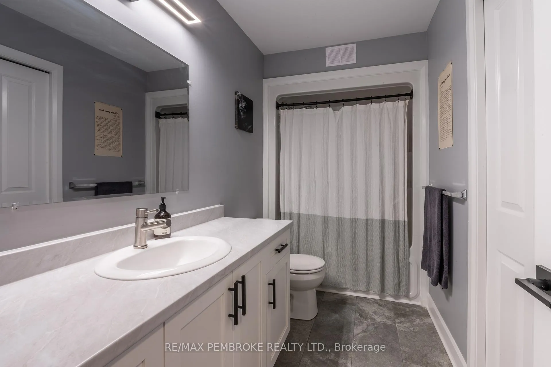 Photo 34 of 24 Terrance Drive, Petawawa — HOMEH
