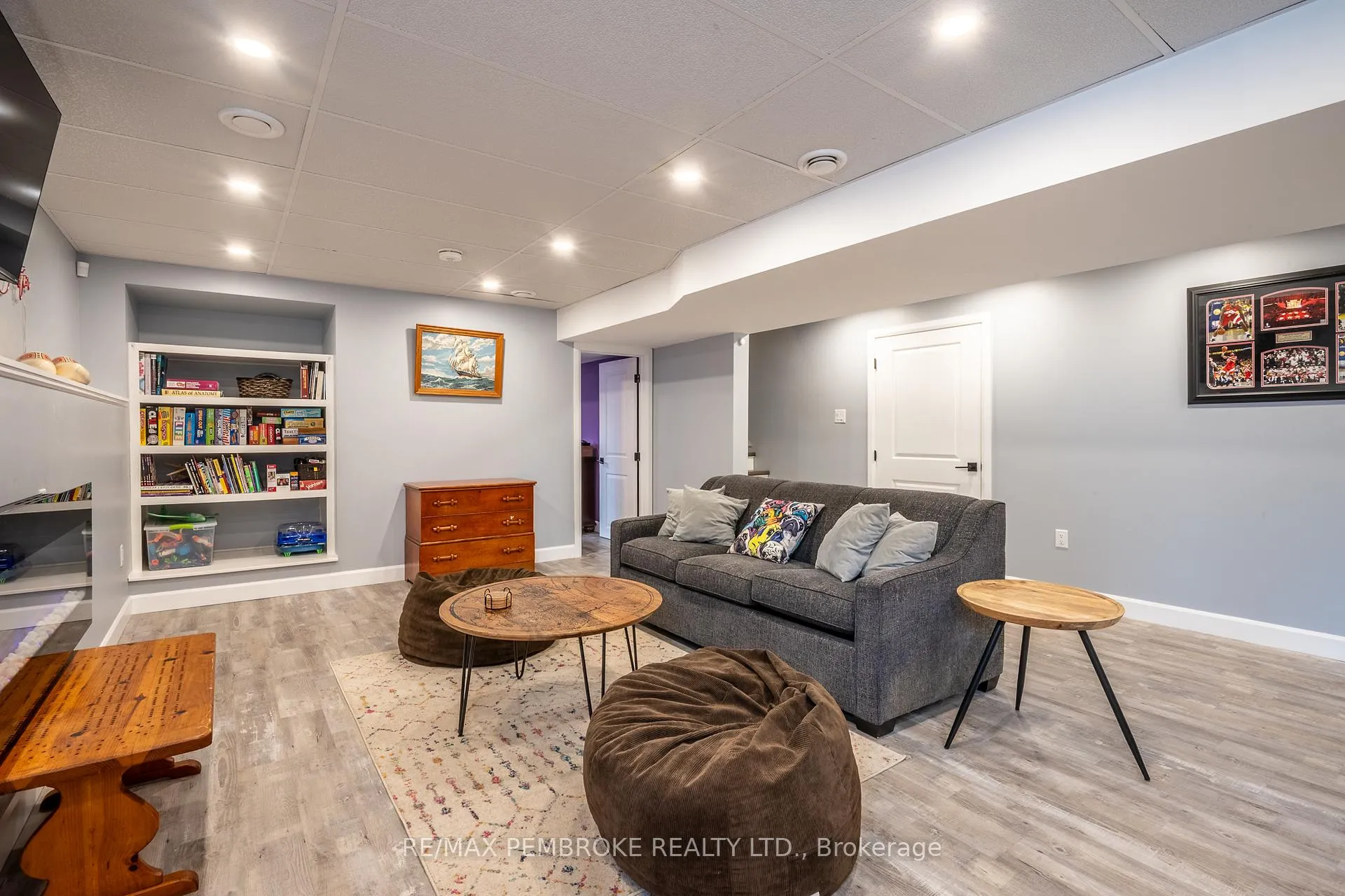 Photo 36 of 24 Terrance Drive, Petawawa — HOMEH