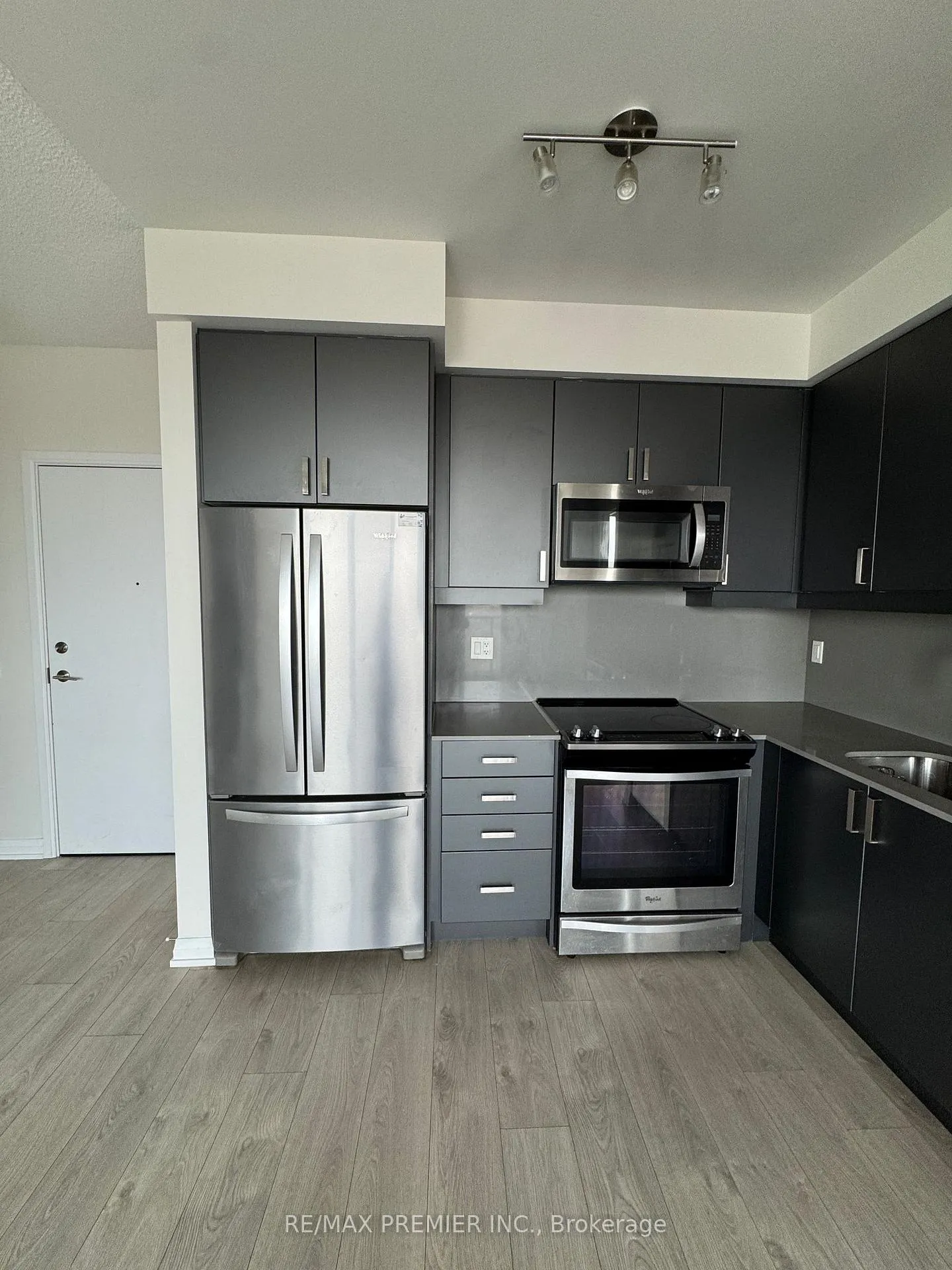 Photo 1 of Unit 614, 7895 Jane Street, Vaughan, Vaughan Corporate Centre — HOMEH