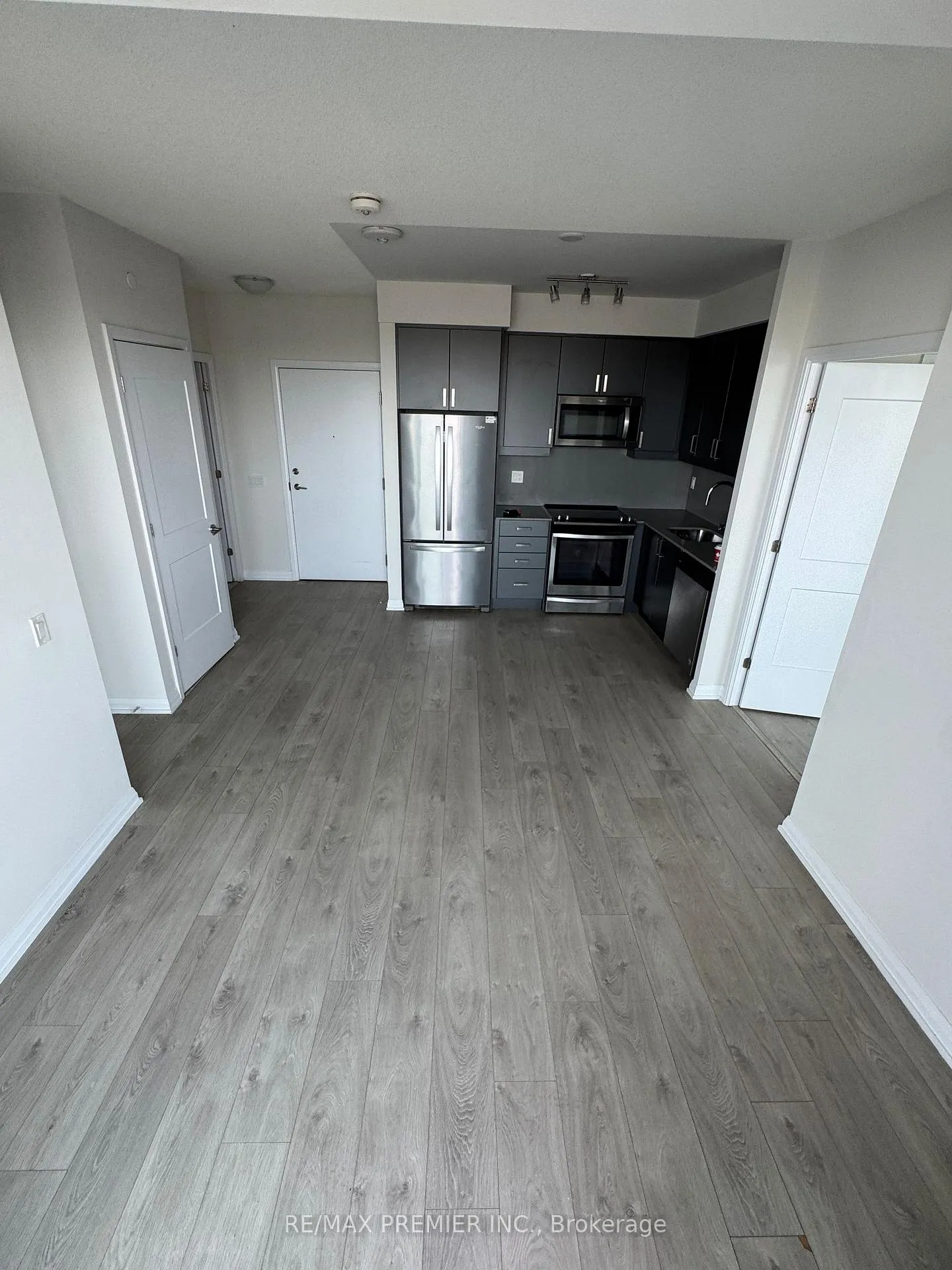 Photo 5 of Unit 614, 7895 Jane Street, Vaughan, Vaughan Corporate Centre — HOMEH