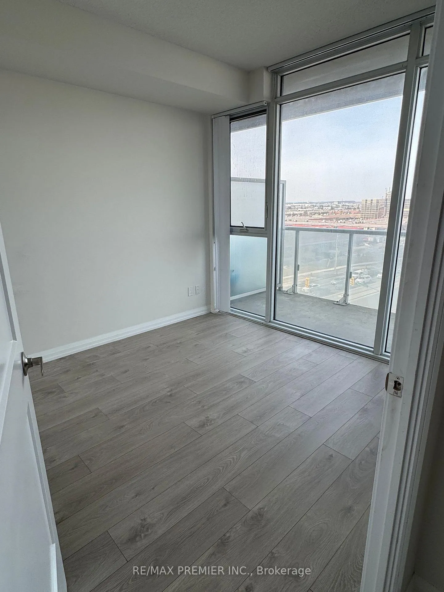 Photo 7 of Unit 614, 7895 Jane Street, Vaughan, Vaughan Corporate Centre — HOMEH