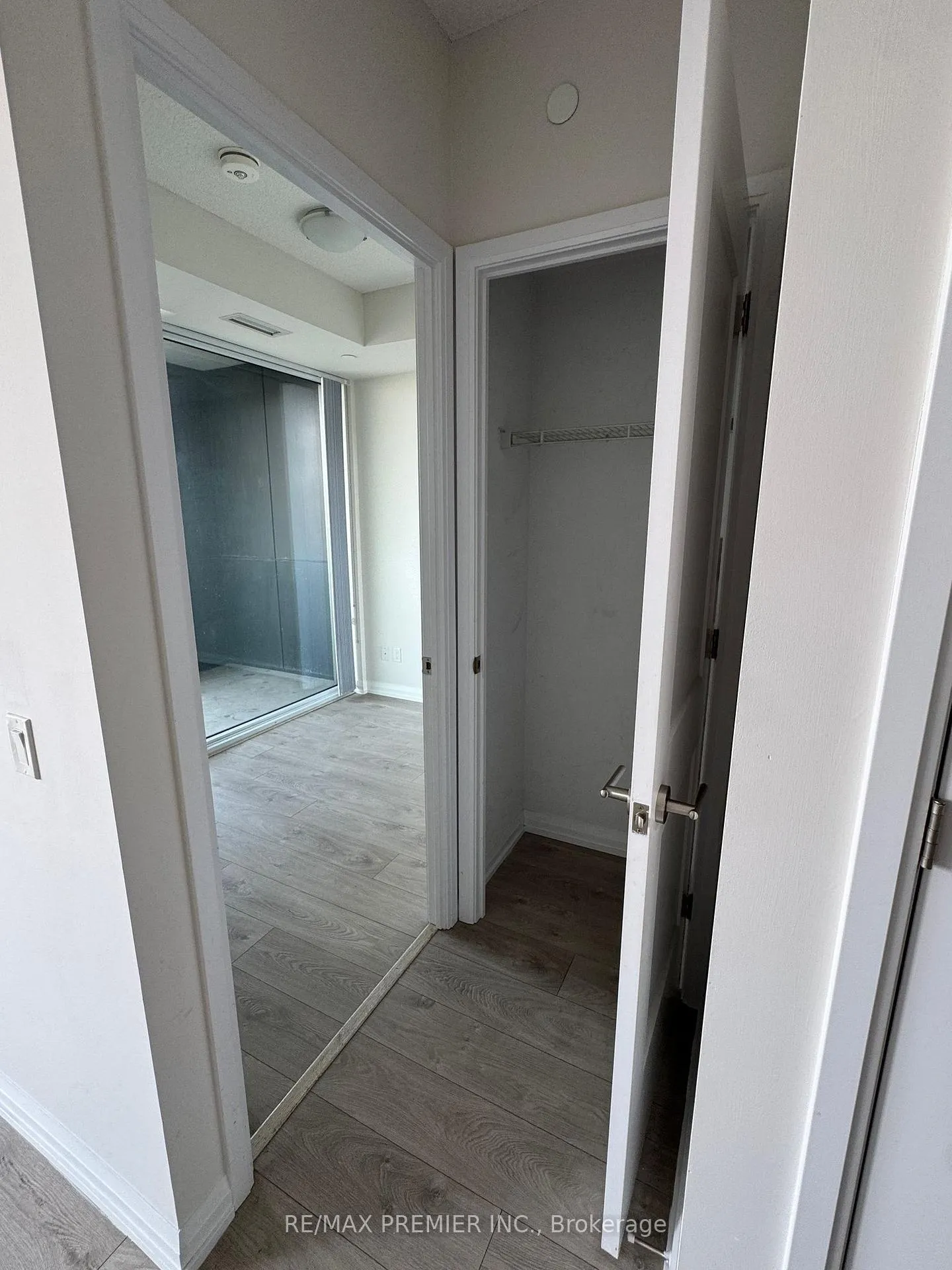 Photo 10 of Unit 614, 7895 Jane Street, Vaughan, Vaughan Corporate Centre — HOMEH