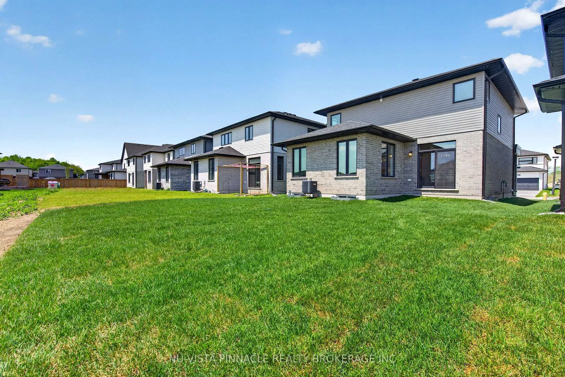 Photo 37 of 2577 Buroak Drive, London, North S — HOMEH